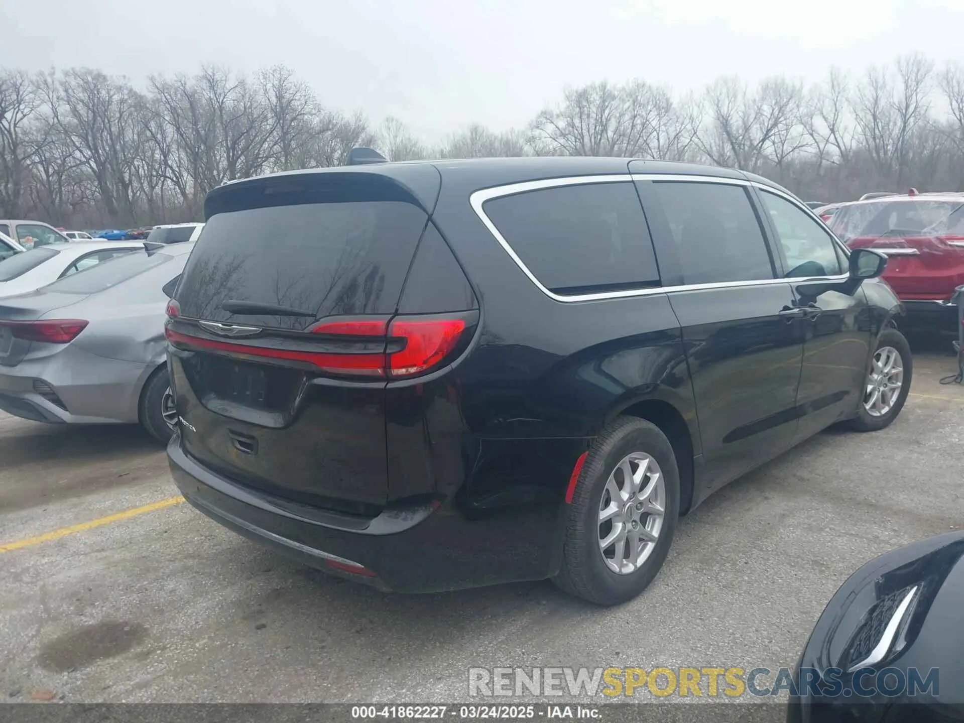 4 Фотография поврежденного автомобиля 2C4RC1BG7PR606538 CHRYSLER PACIFICA 2023