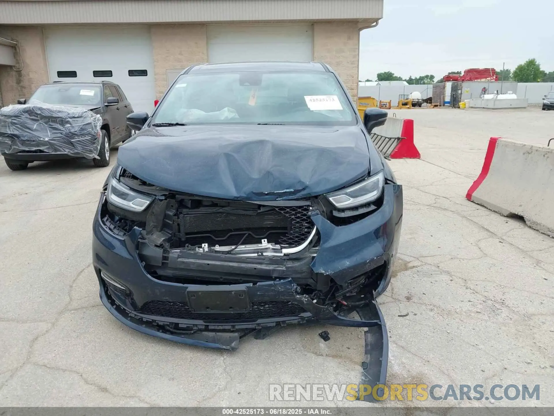 12 Photograph of a damaged car 2C4RC1BG8PR526374 CHRYSLER PACIFICA 2023
