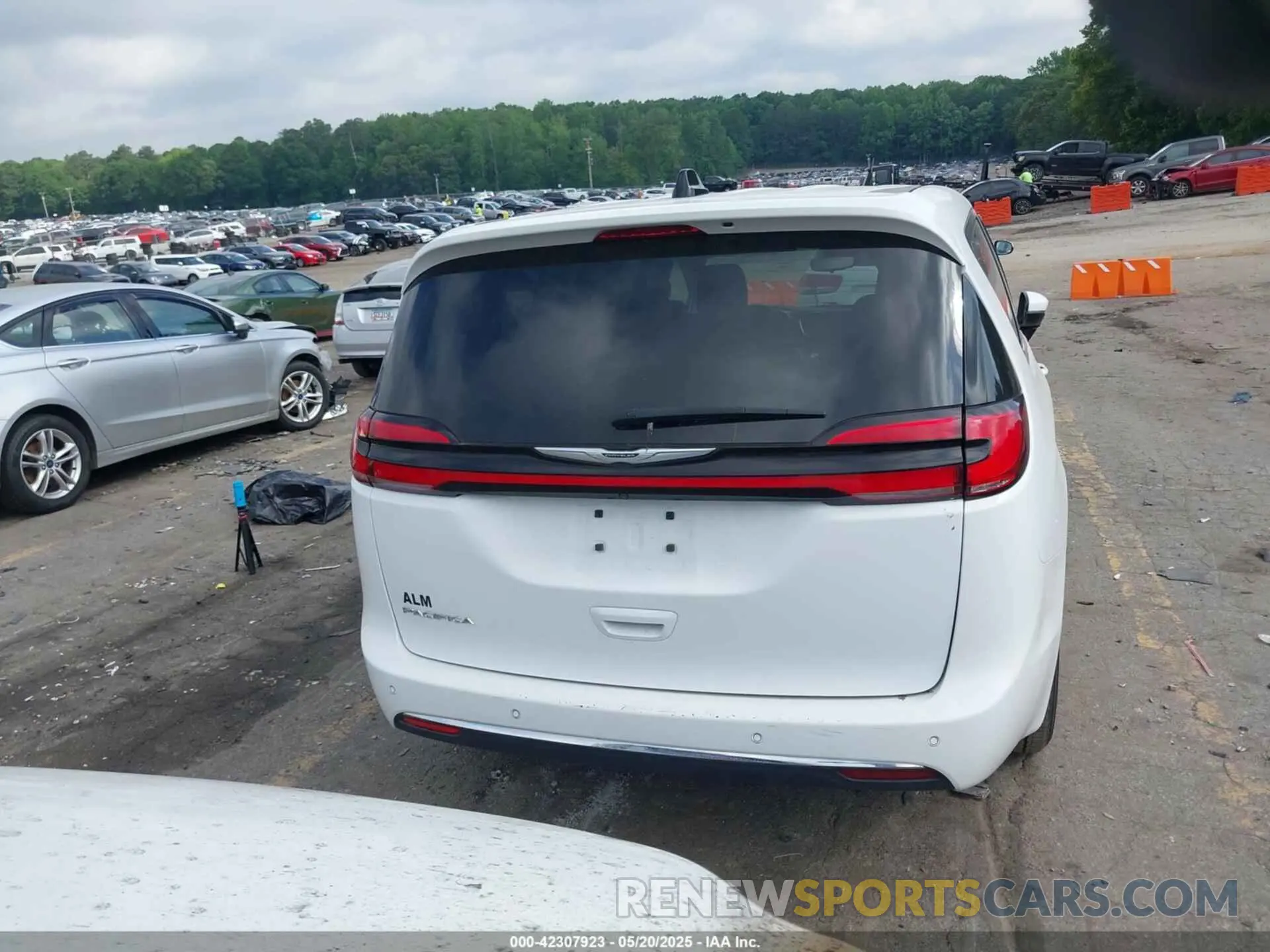 16 Фотография поврежденного автомобиля 2C4RC1BG8PR535446 CHRYSLER PACIFICA 2023