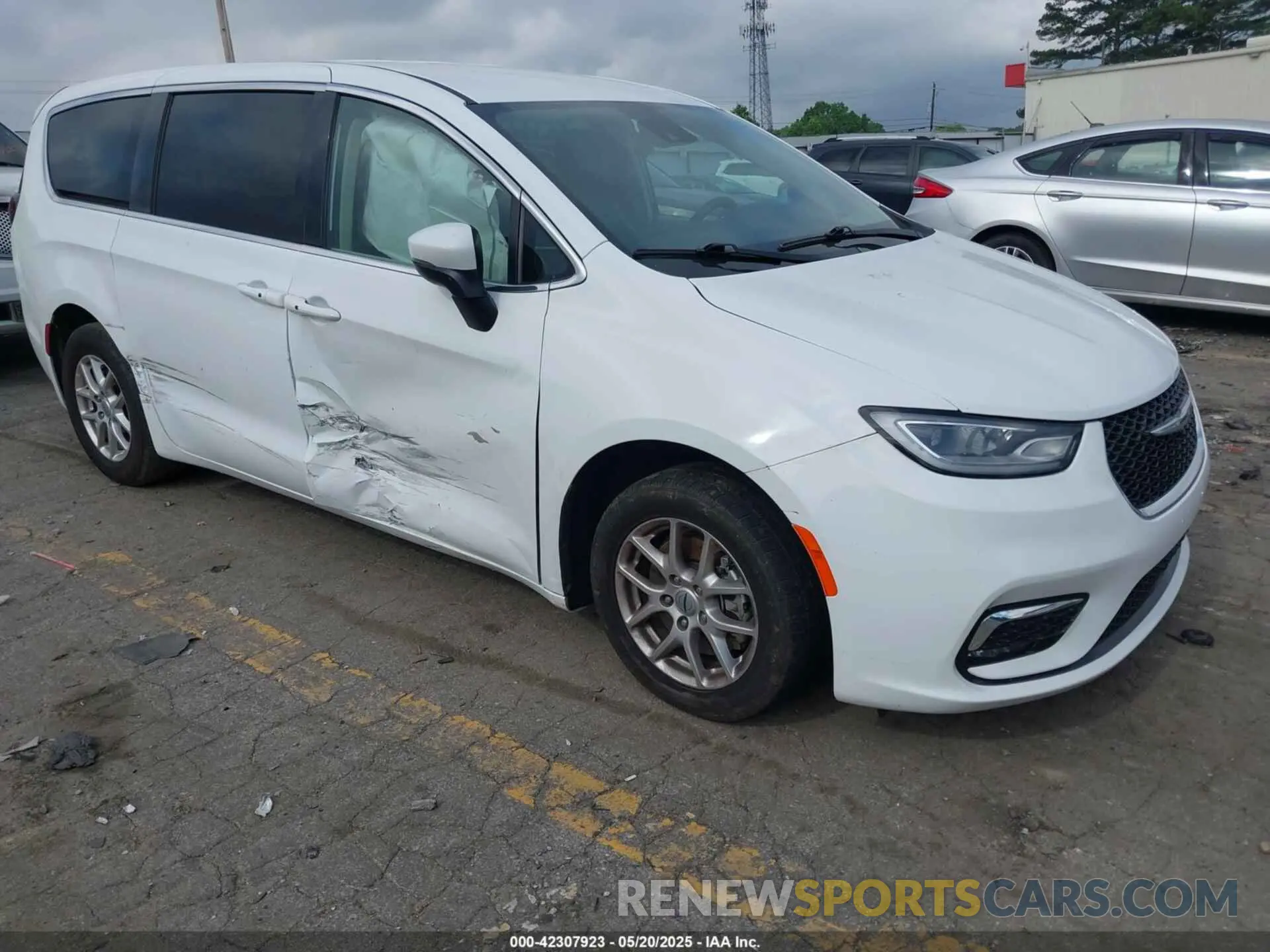6 Фотография поврежденного автомобиля 2C4RC1BG8PR535446 CHRYSLER PACIFICA 2023