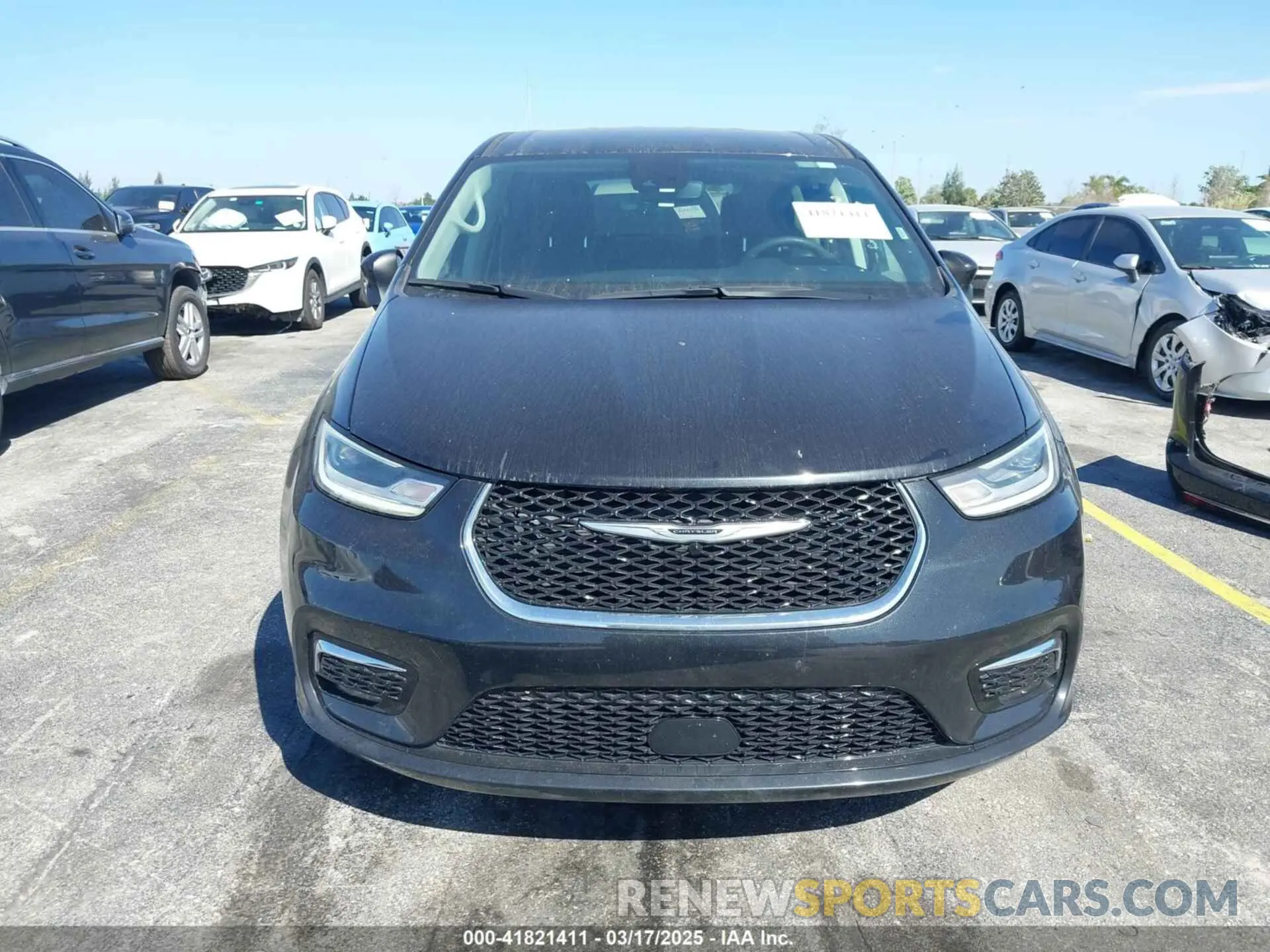 13 Photograph of a damaged car 2C4RC1BG9PR529557 CHRYSLER PACIFICA 2023