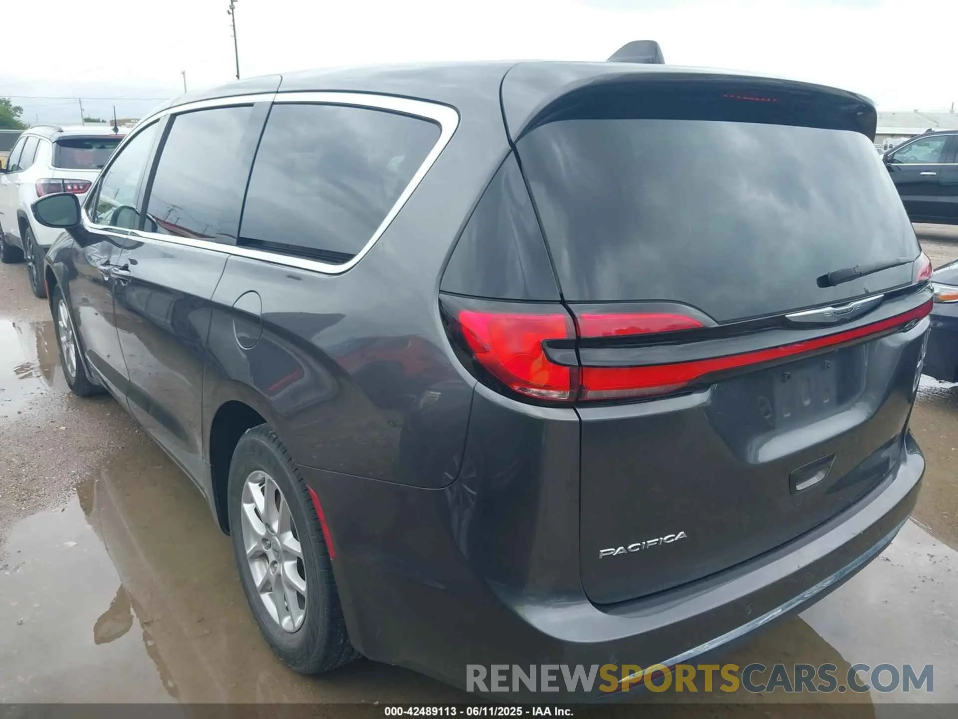 3 Photograph of a damaged car 2C4RC1BG9PR550683 CHRYSLER PACIFICA 2023