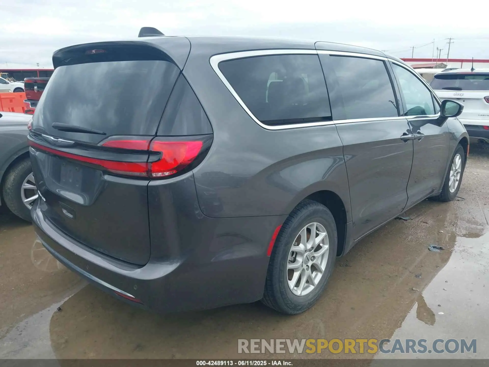 4 Photograph of a damaged car 2C4RC1BG9PR550683 CHRYSLER PACIFICA 2023