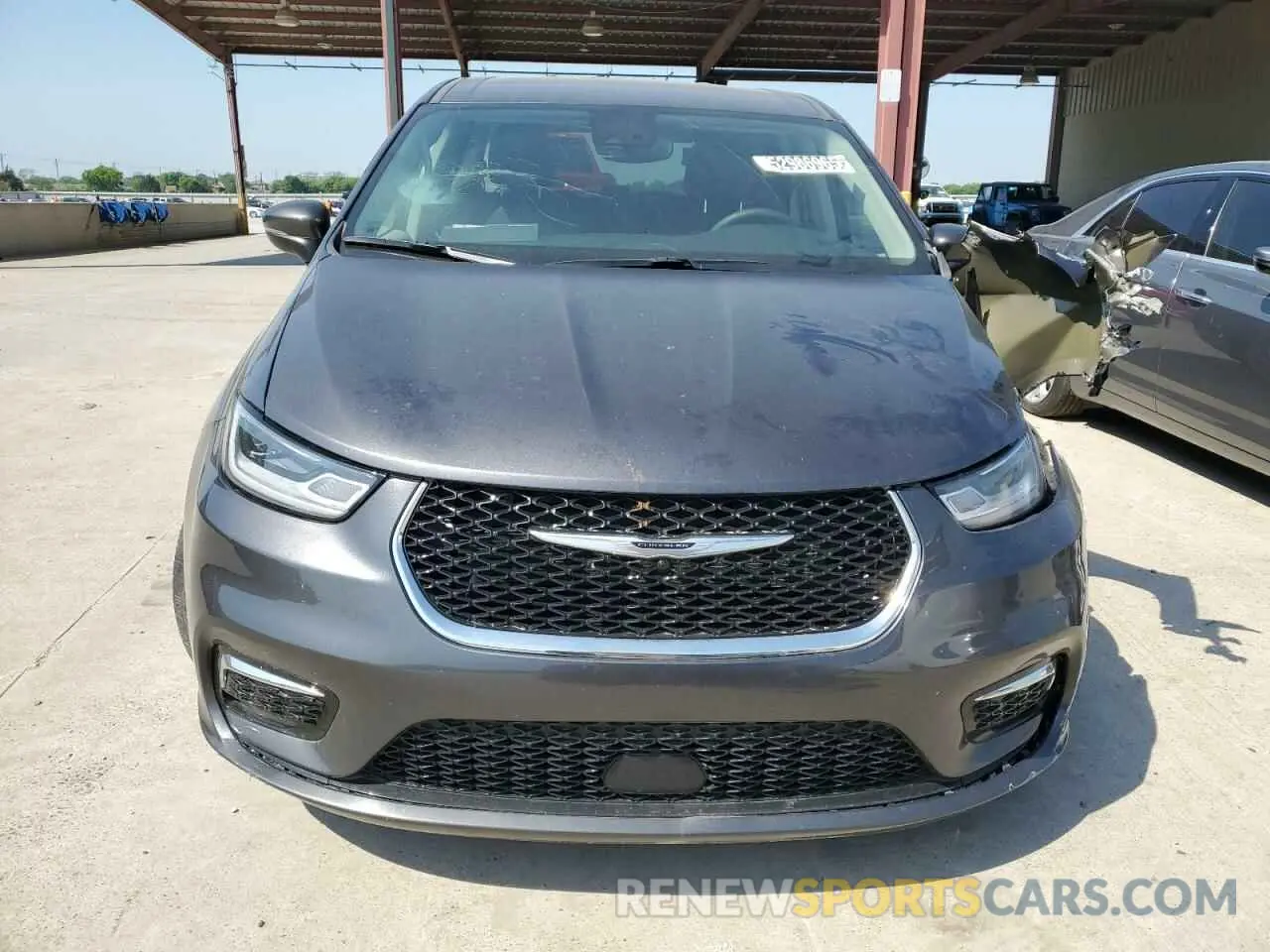 5 Photograph of a damaged car 2C4RC1BG9PR552093 CHRYSLER PACIFICA 2023