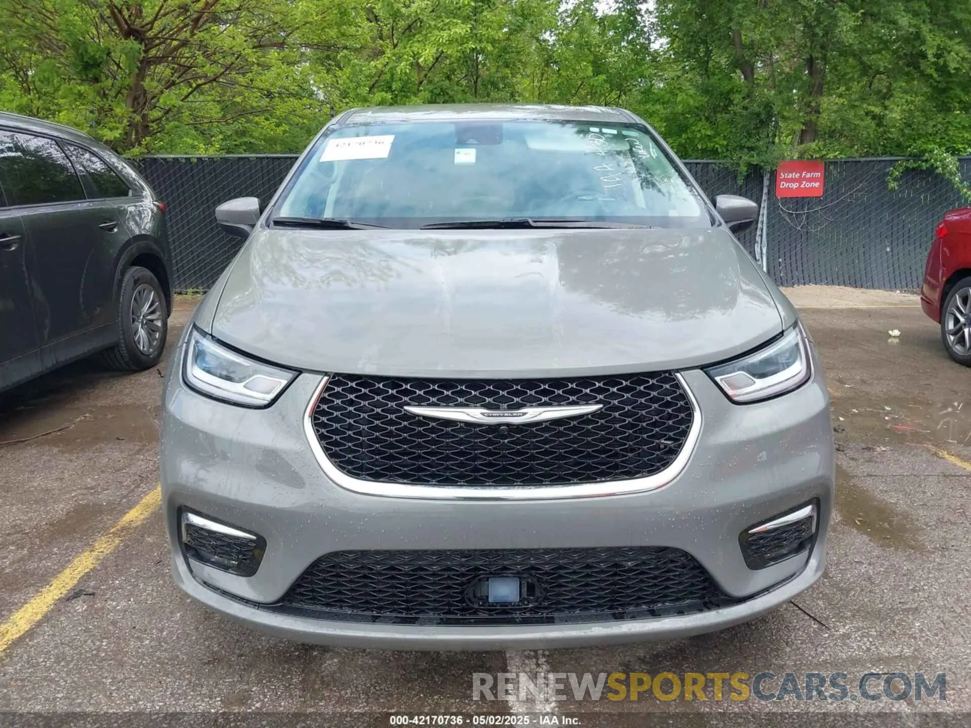 12 Photograph of a damaged car 2C4RC1BG9PR601485 CHRYSLER PACIFICA 2023