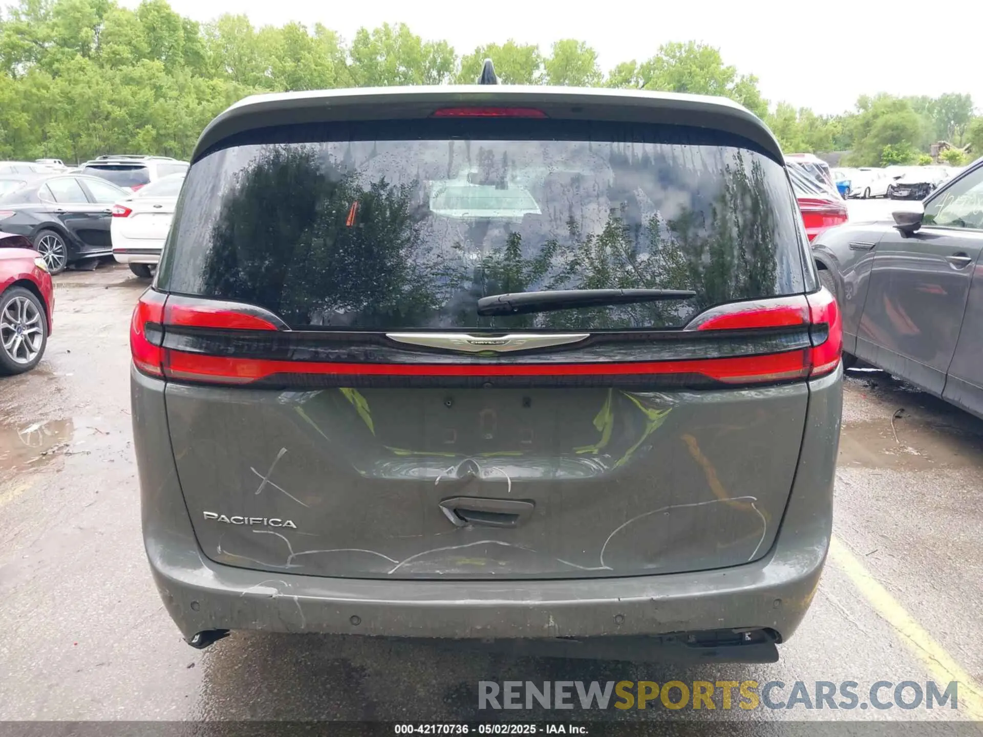 16 Photograph of a damaged car 2C4RC1BG9PR601485 CHRYSLER PACIFICA 2023