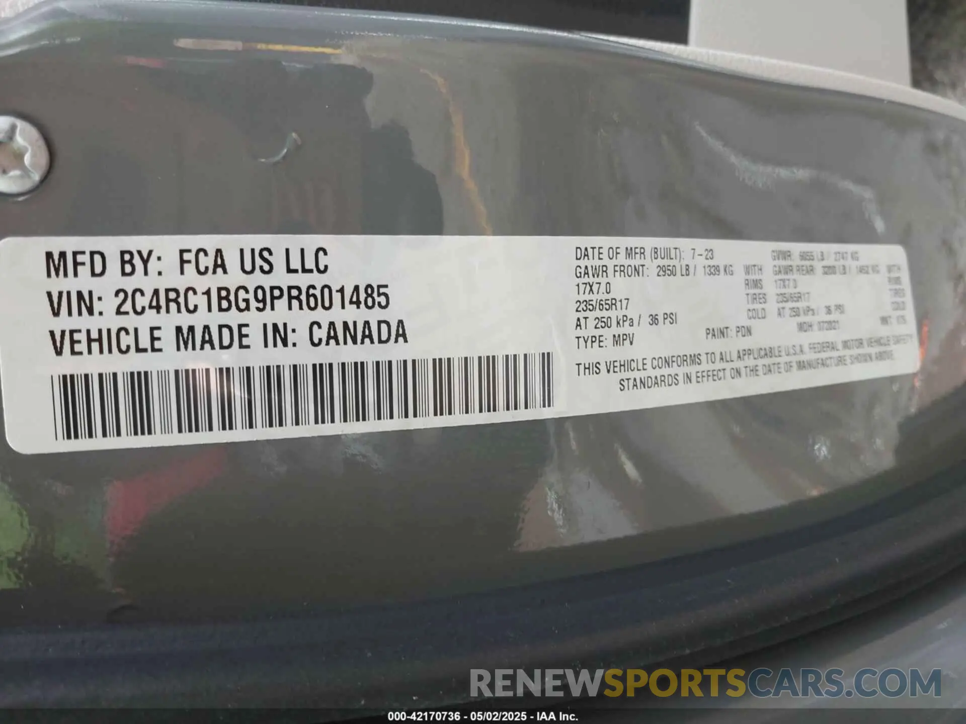 9 Photograph of a damaged car 2C4RC1BG9PR601485 CHRYSLER PACIFICA 2023