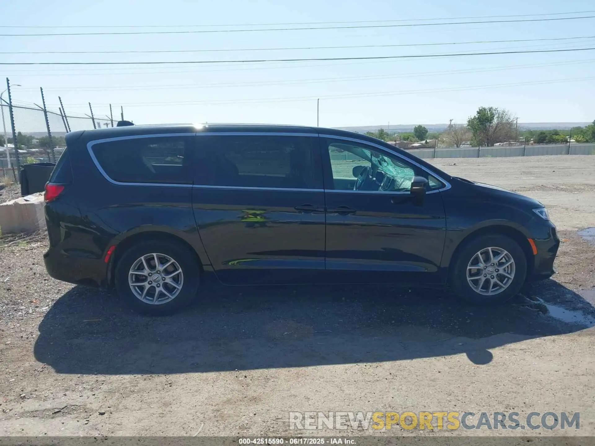 13 Фотография поврежденного автомобиля 2C4RC1BG9PR628170 CHRYSLER PACIFICA 2023