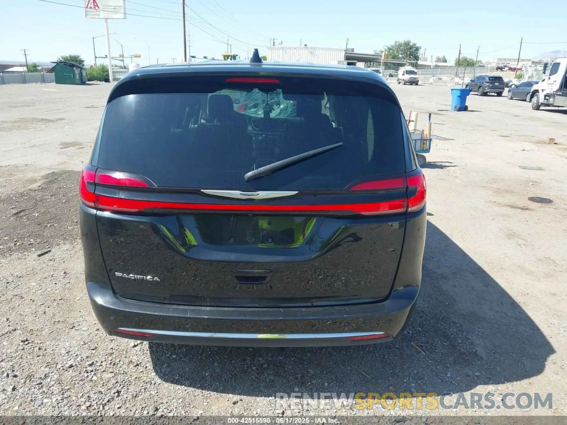16 Фотография поврежденного автомобиля 2C4RC1BG9PR628170 CHRYSLER PACIFICA 2023