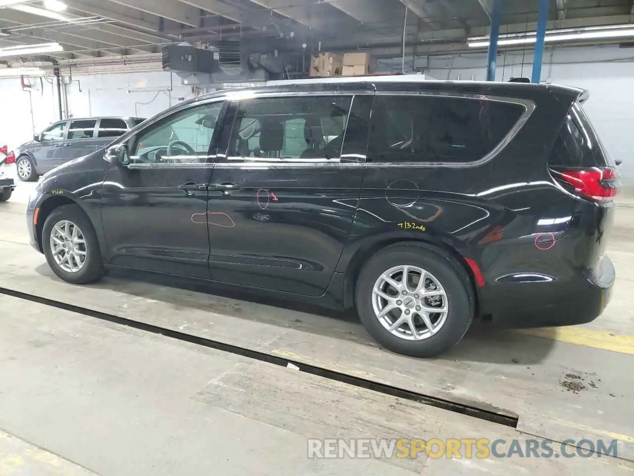 2 Photograph of a damaged car 2C4RC1BGXPR508393 CHRYSLER PACIFICA 2023