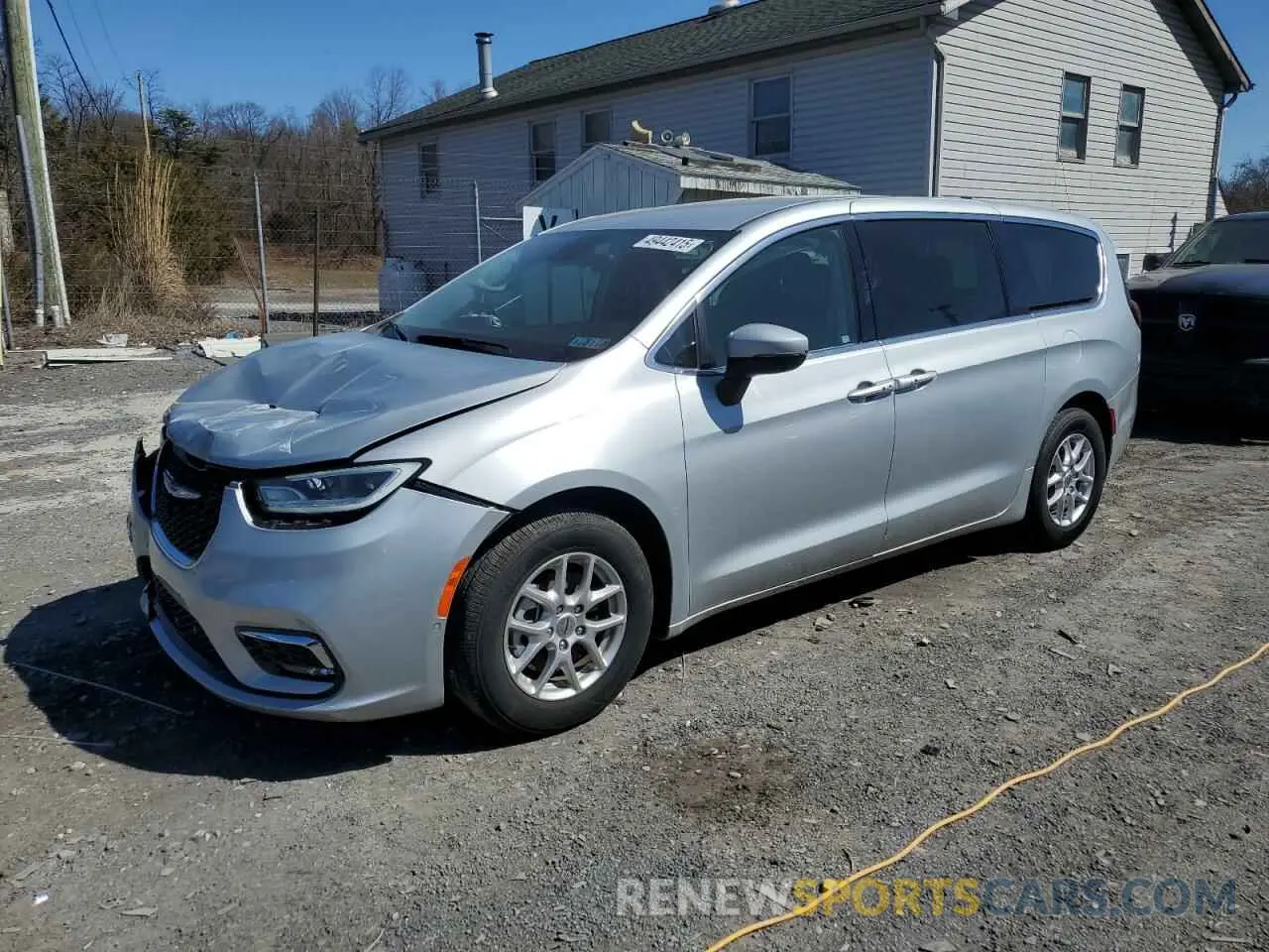 1 Photograph of a damaged car 2C4RC1BGXPR513318 CHRYSLER PACIFICA 2023