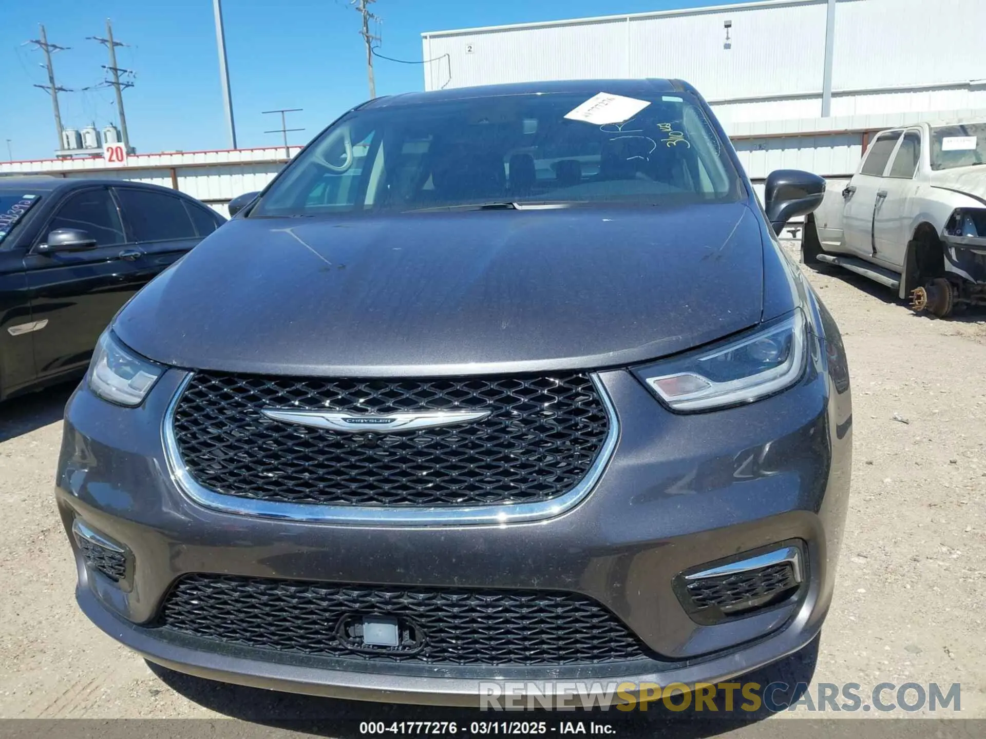 12 Фотография поврежденного автомобиля 2C4RC1BGXPR530636 CHRYSLER PACIFICA 2023