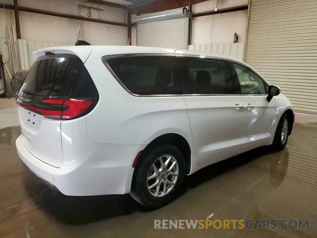 3 Photograph of a damaged car 2C4RC1BGXPR540177 CHRYSLER PACIFICA 2023