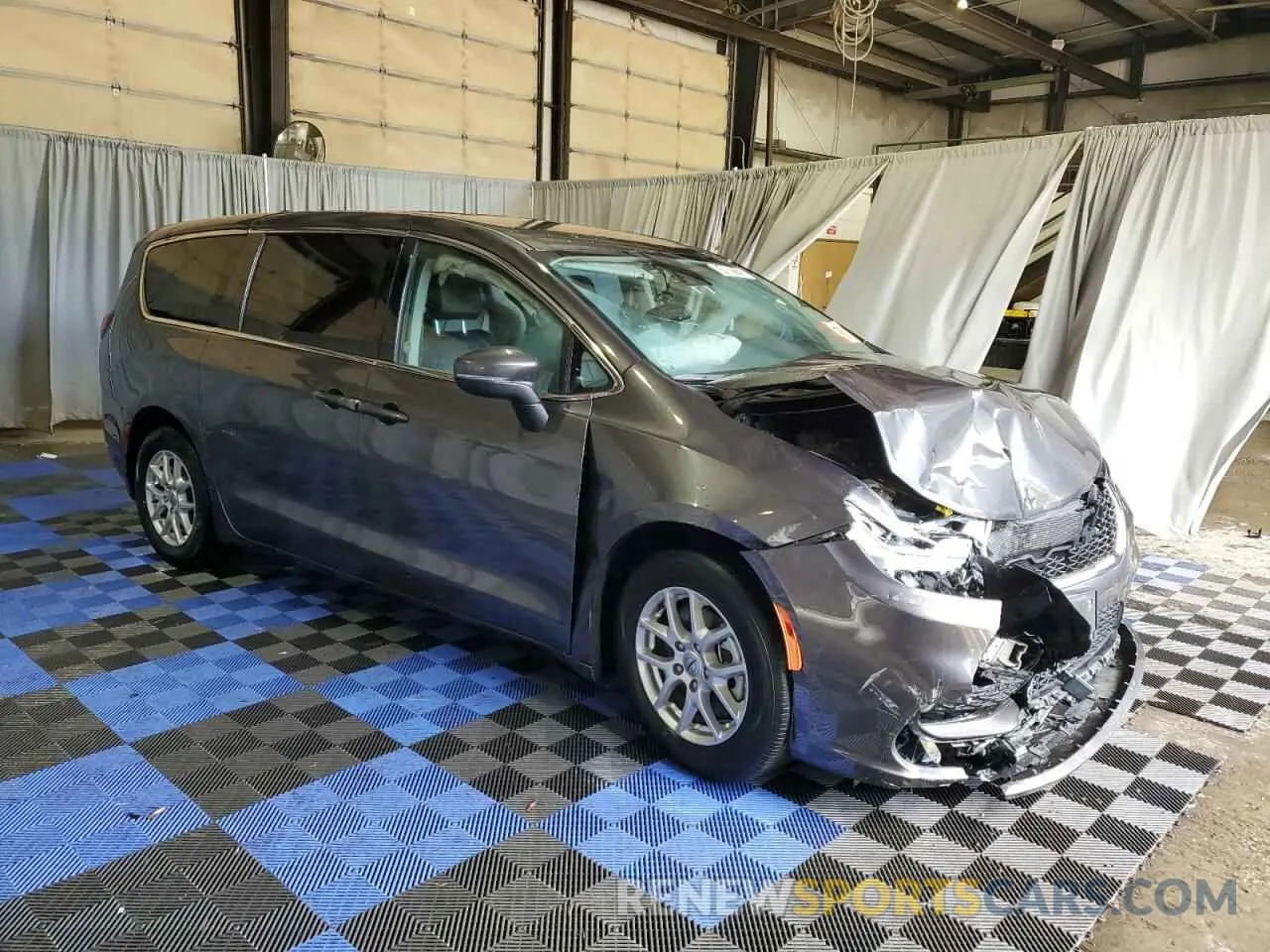4 Photograph of a damaged car 2C4RC1BGXPR552202 CHRYSLER PACIFICA 2023