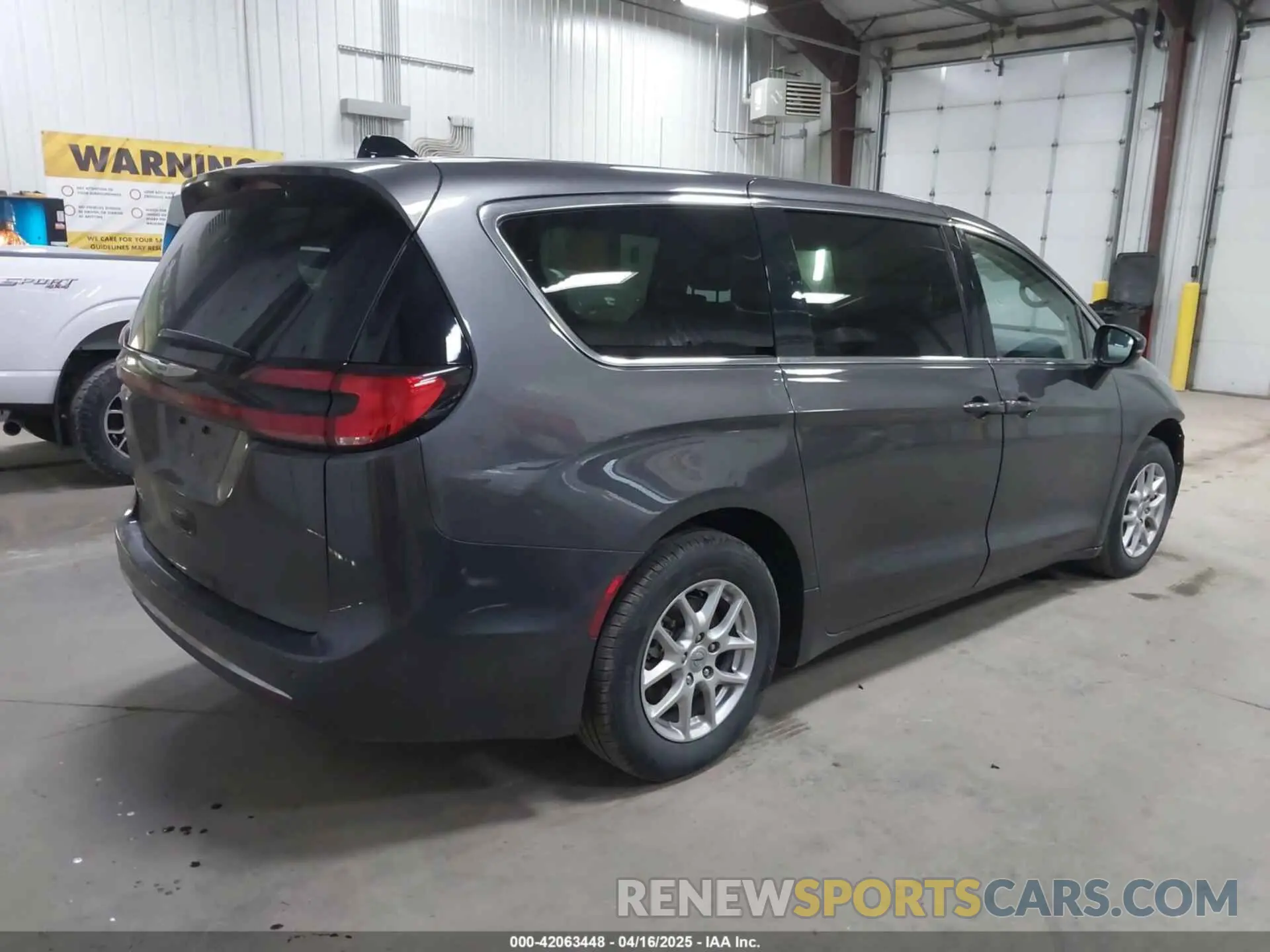 4 Photograph of a damaged car 2C4RC1BGXPR553690 CHRYSLER PACIFICA 2023