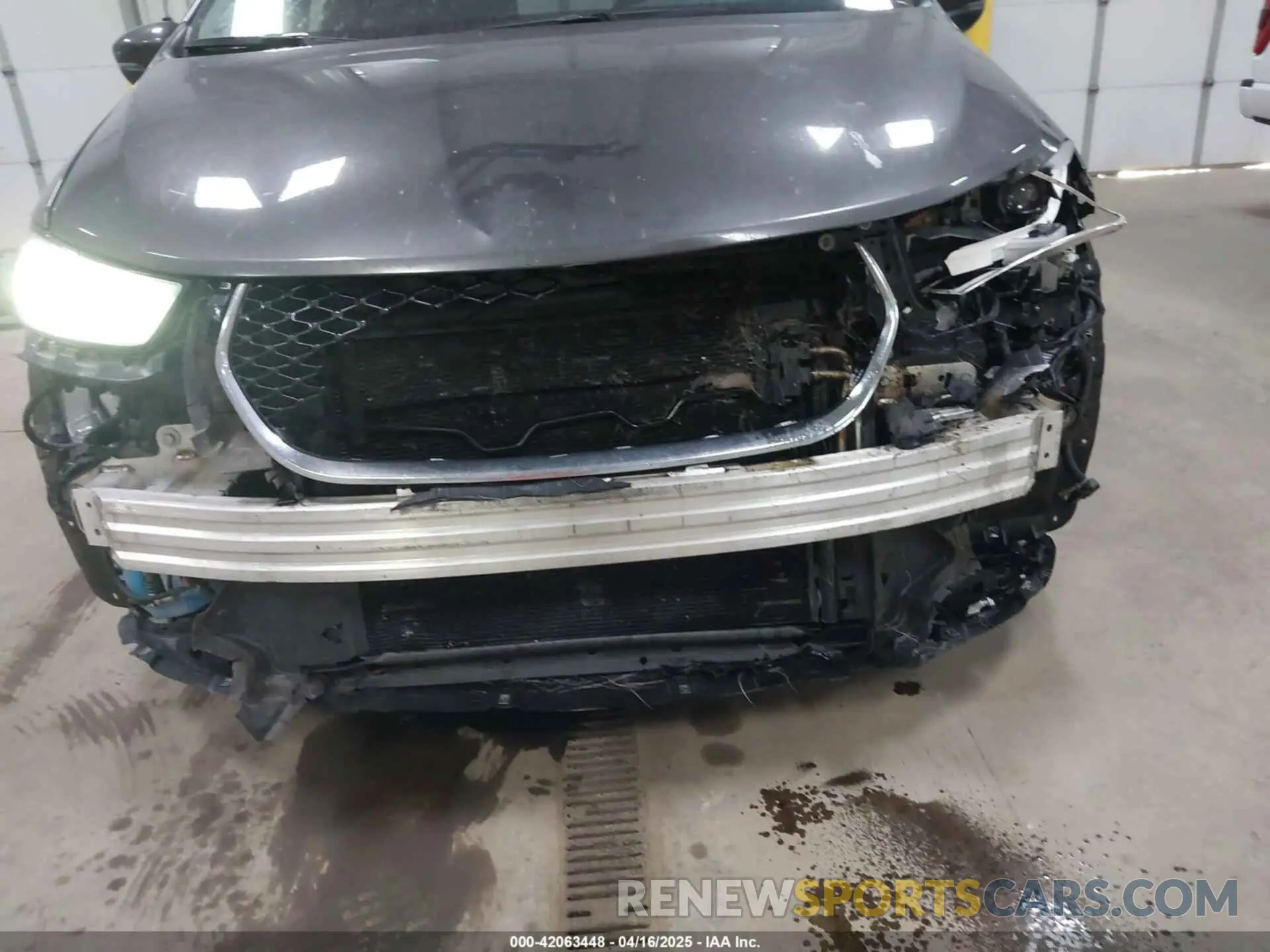 6 Photograph of a damaged car 2C4RC1BGXPR553690 CHRYSLER PACIFICA 2023
