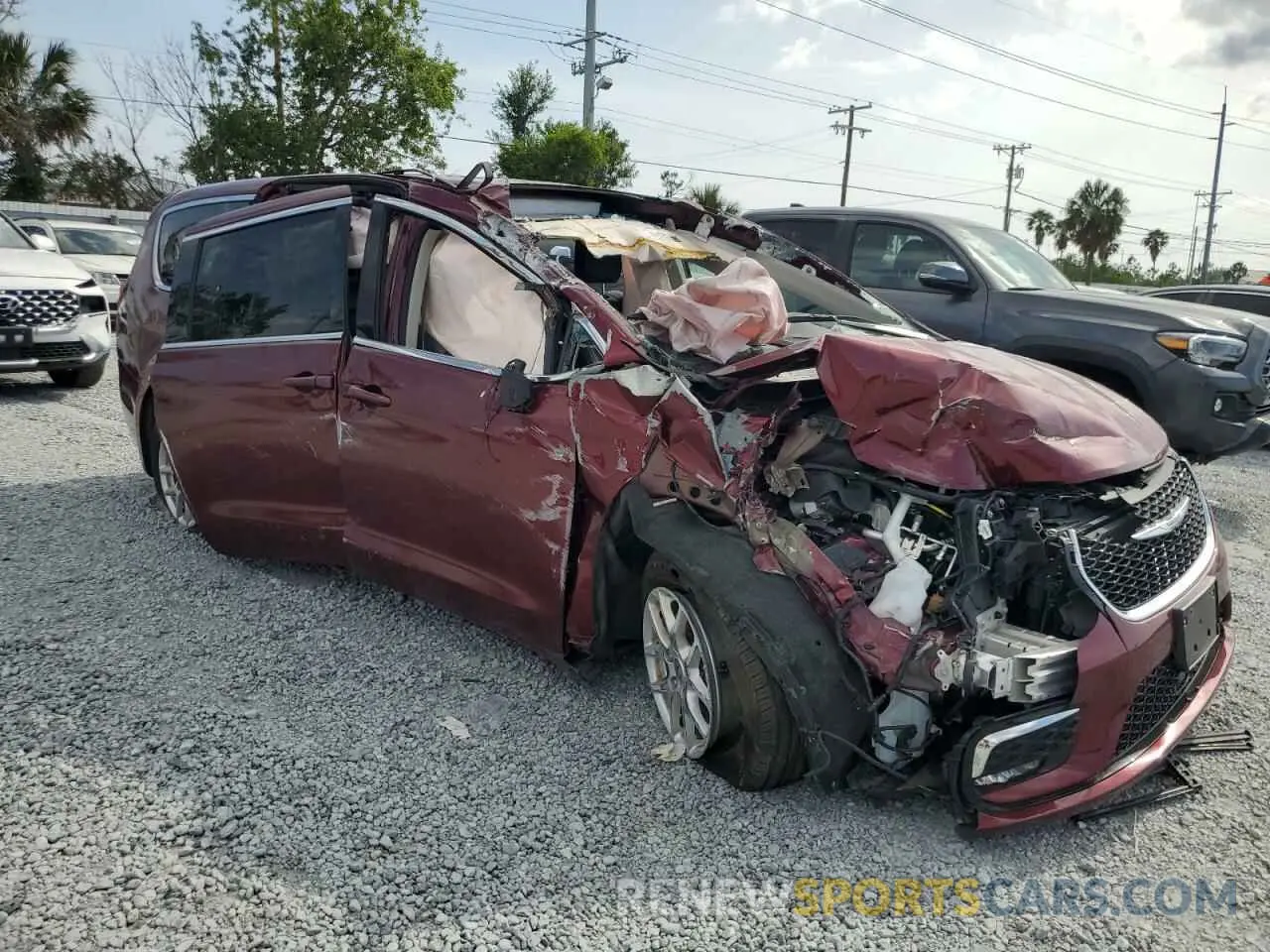 4 Photograph of a damaged car 2C4RC1BGXPR574068 CHRYSLER PACIFICA 2023