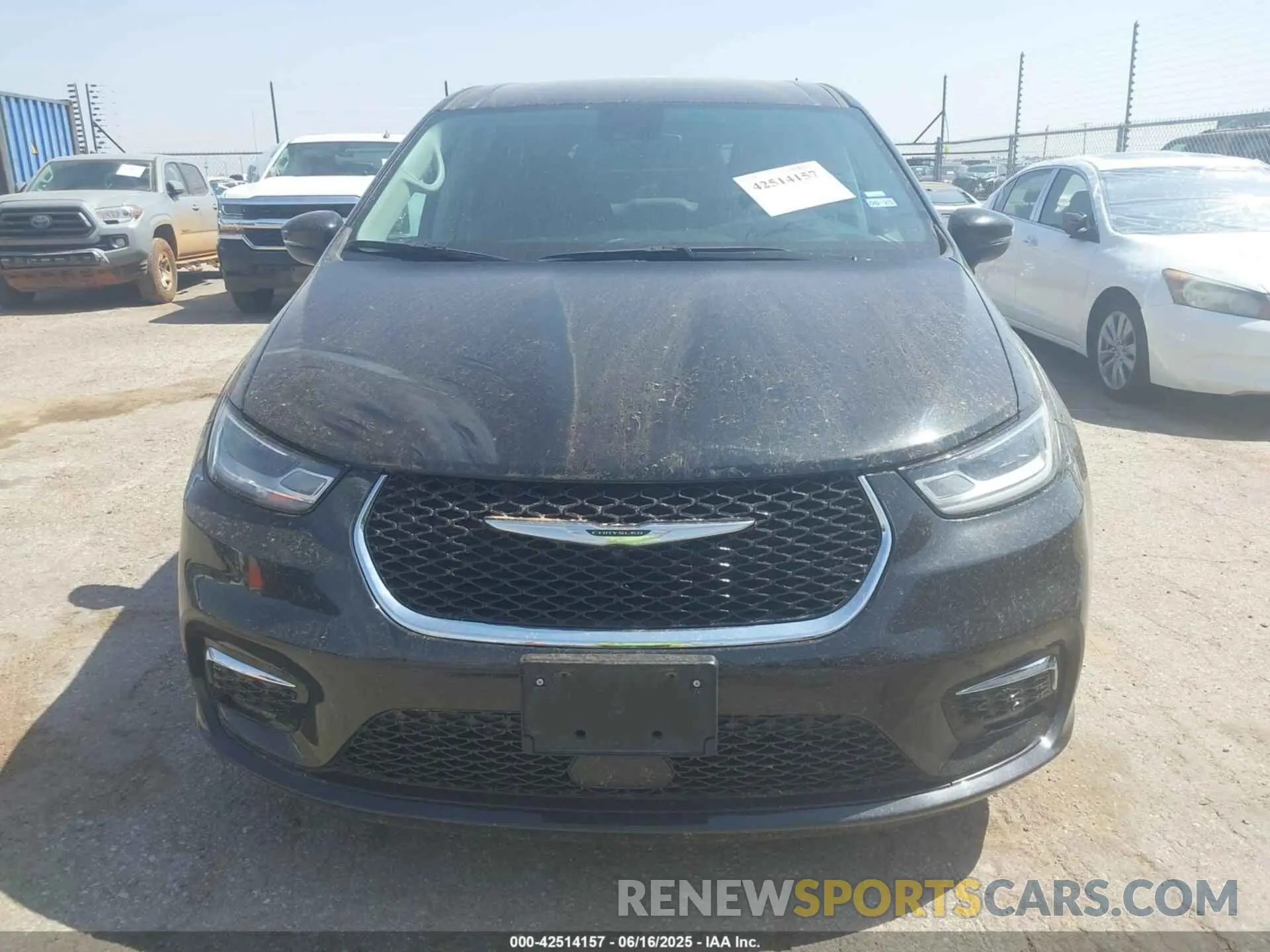 12 Фотография поврежденного автомобиля 2C4RC1BGXPR627545 CHRYSLER PACIFICA 2023