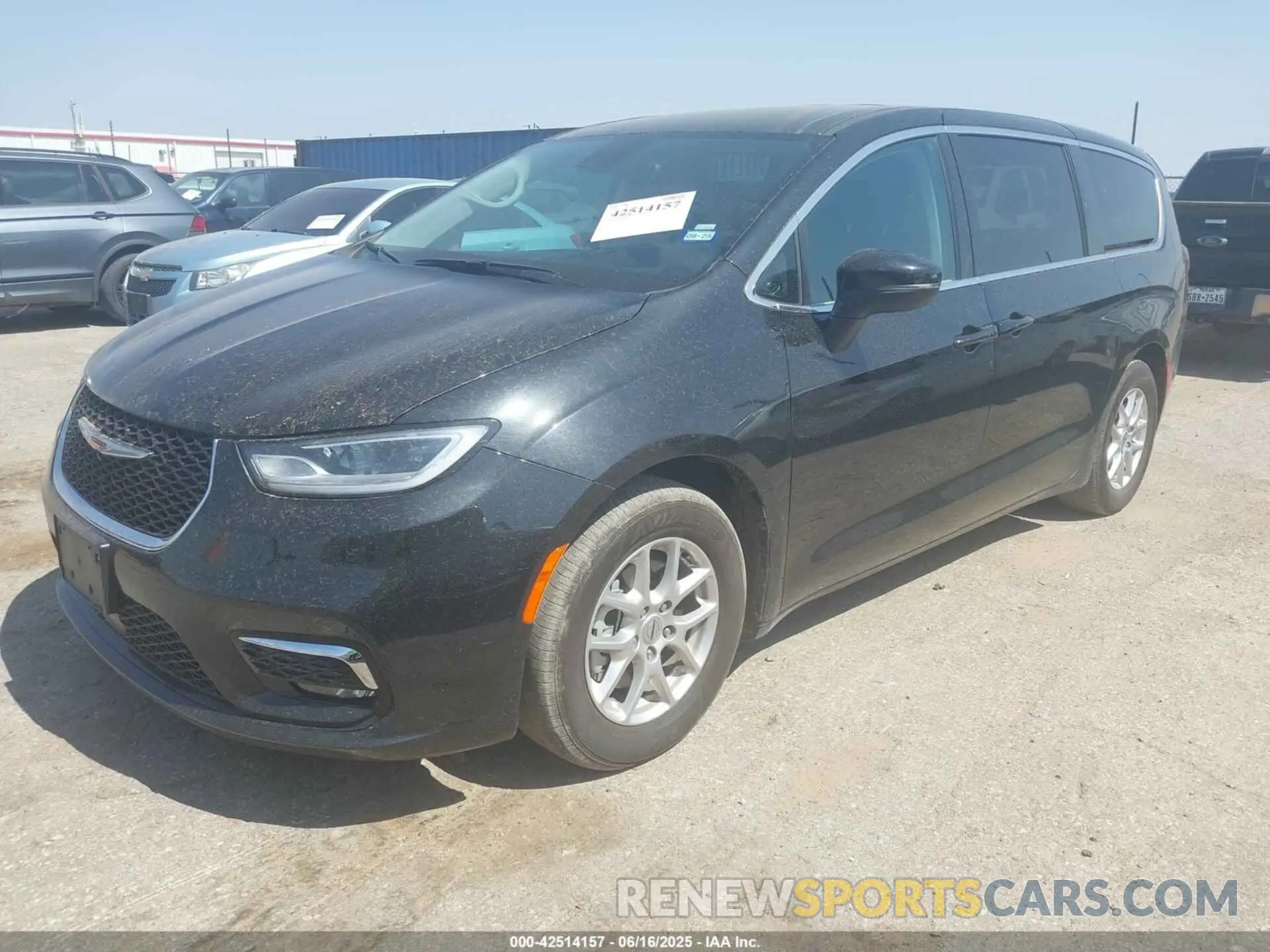 2 Фотография поврежденного автомобиля 2C4RC1BGXPR627545 CHRYSLER PACIFICA 2023