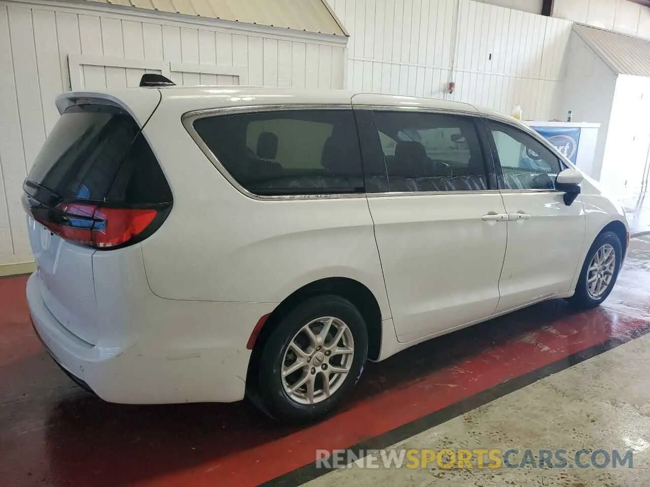 3 Photograph of a damaged car 2C4RC1FG8PR582339 CHRYSLER PACIFICA 2023