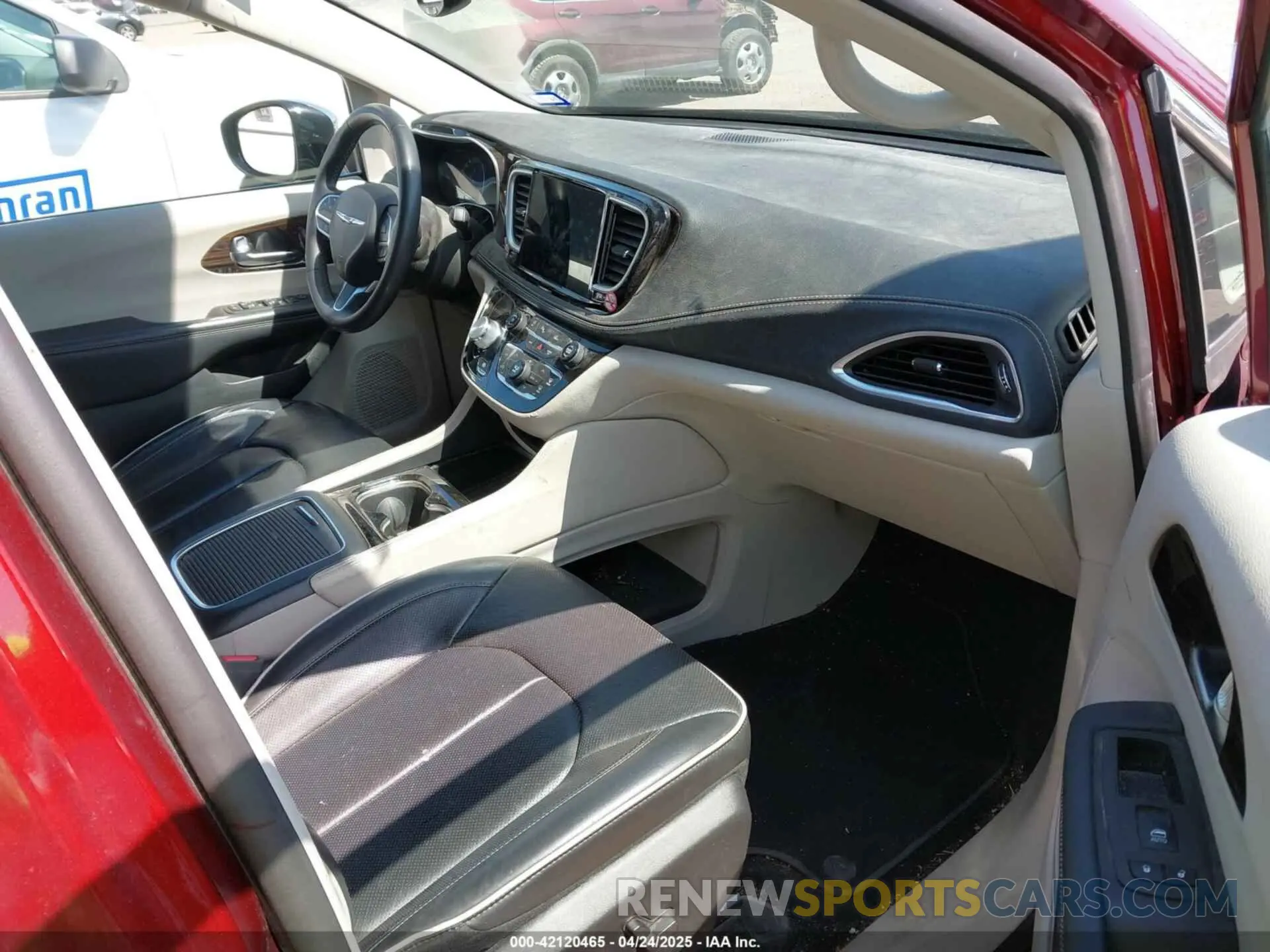 5 Фотография поврежденного автомобиля 2C4RC1GG1PR547902 CHRYSLER PACIFICA 2023