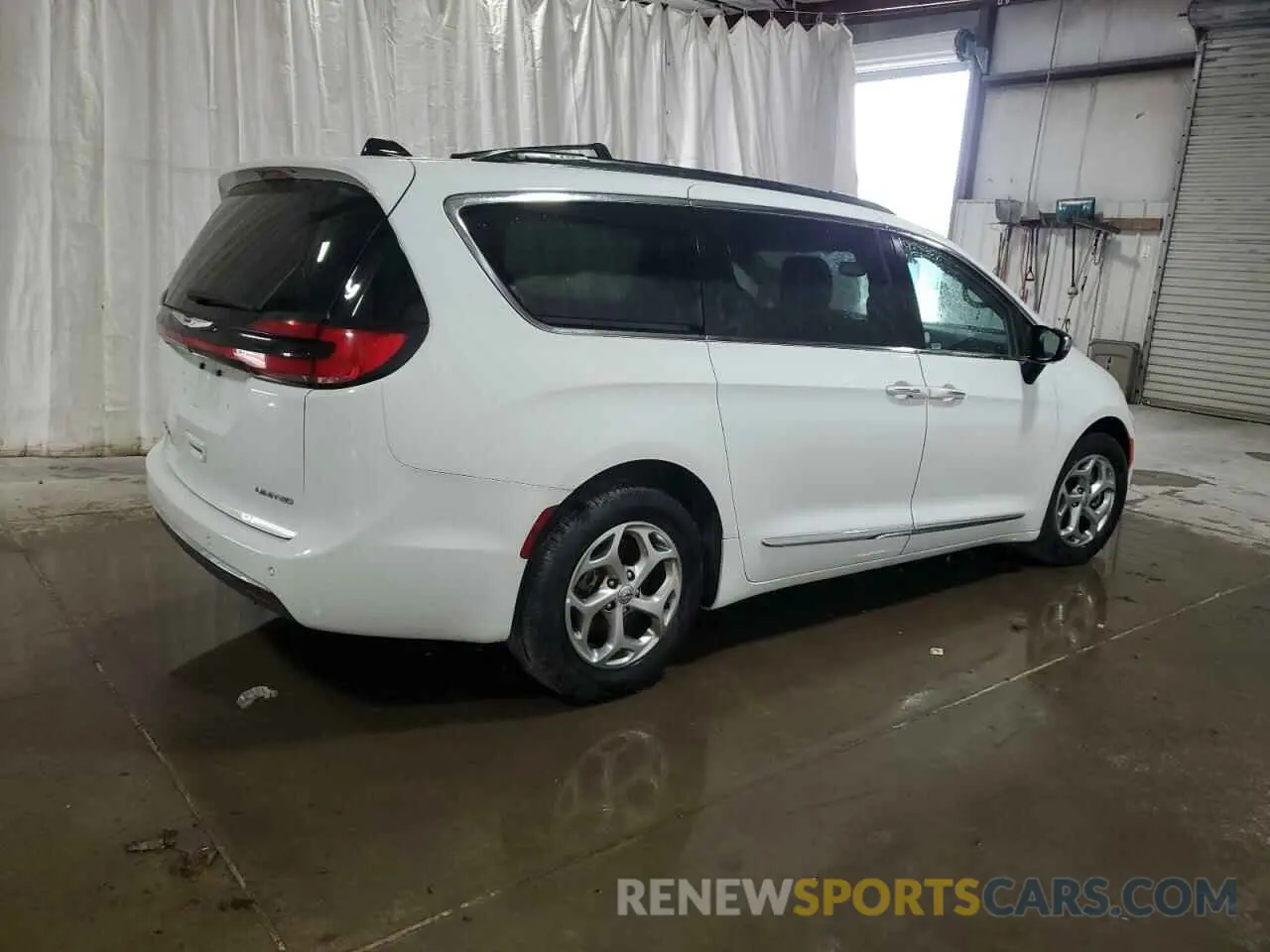 3 Photograph of a damaged car 2C4RC1GG9PR548957 CHRYSLER PACIFICA 2023