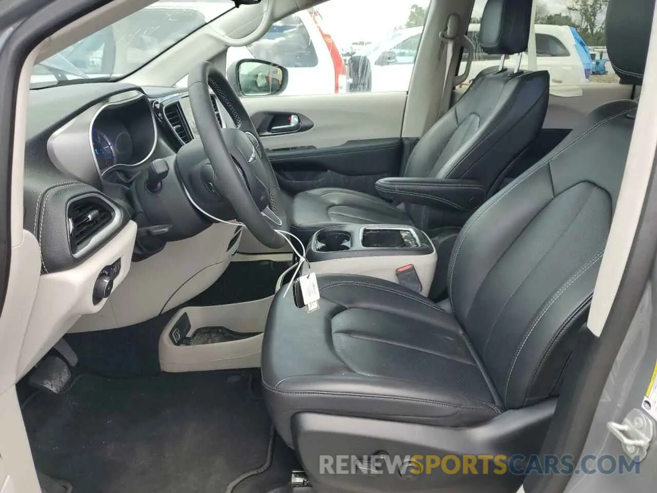 7 Photograph of a damaged car 2C4RC1L70PR554281 CHRYSLER PACIFICA 2023