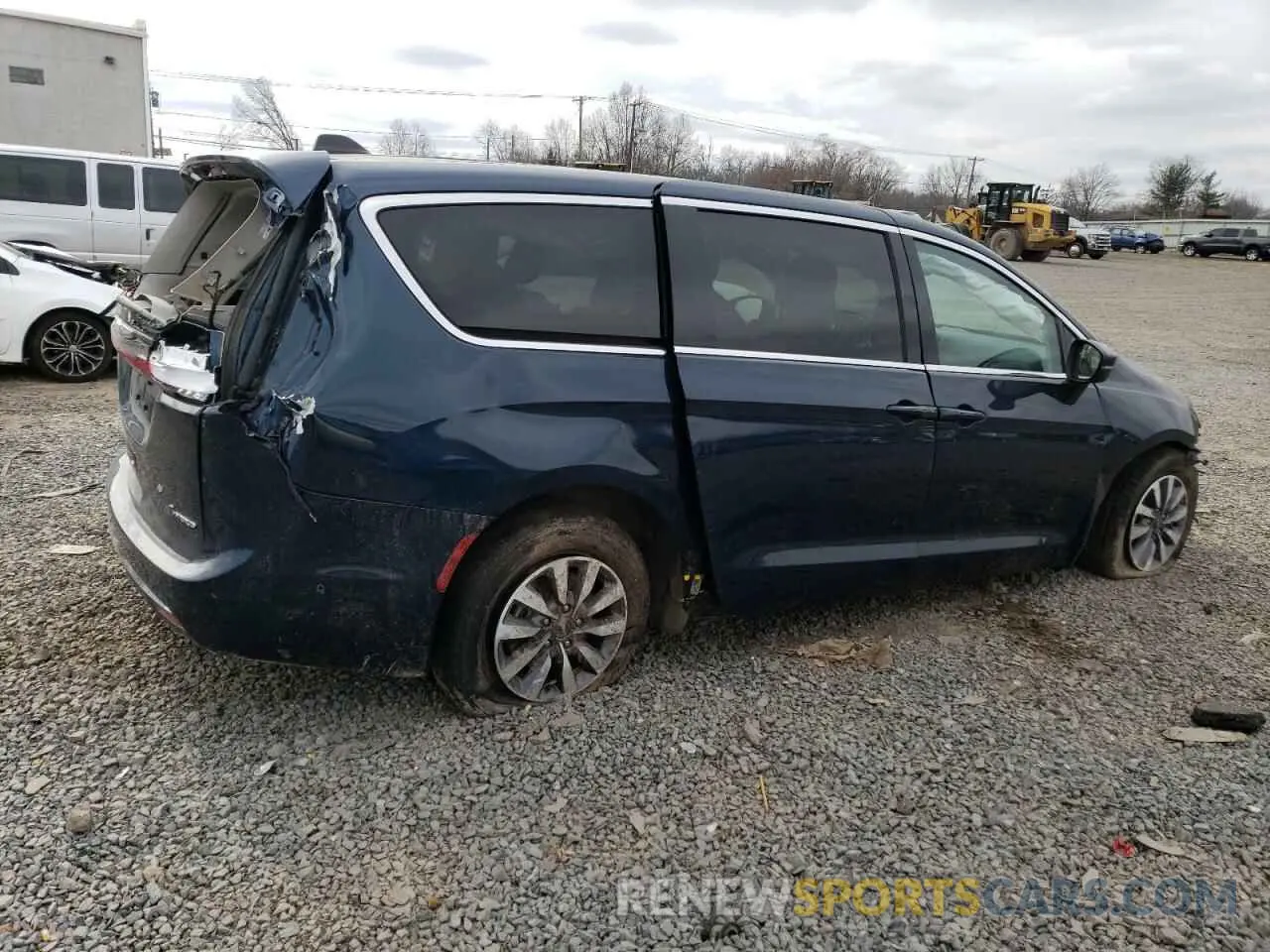 3 Фотография поврежденного автомобиля 2C4RC1L70PR614642 CHRYSLER PACIFICA 2023