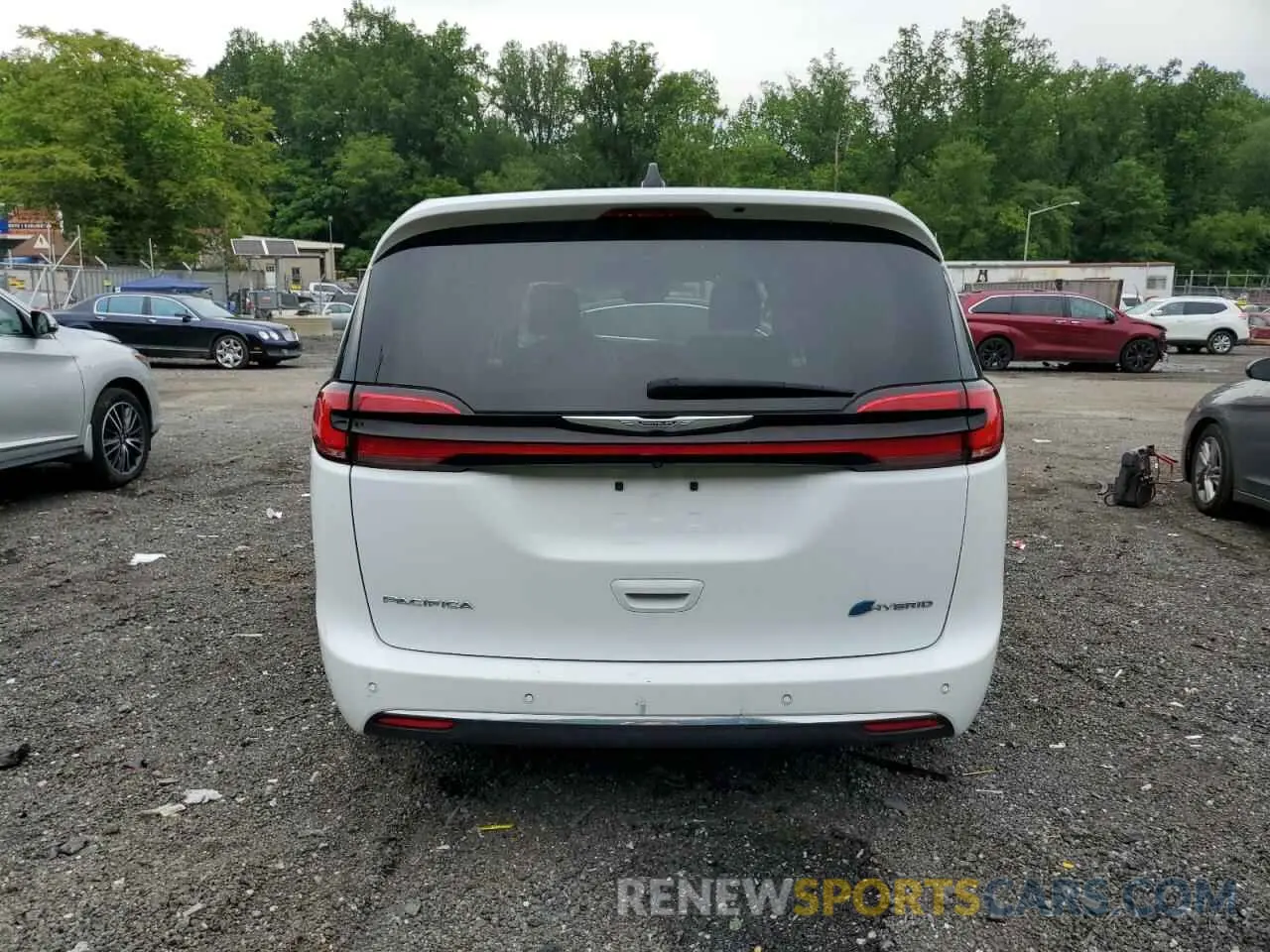 6 Photograph of a damaged car 2C4RC1L75PR541042 CHRYSLER PACIFICA 2023