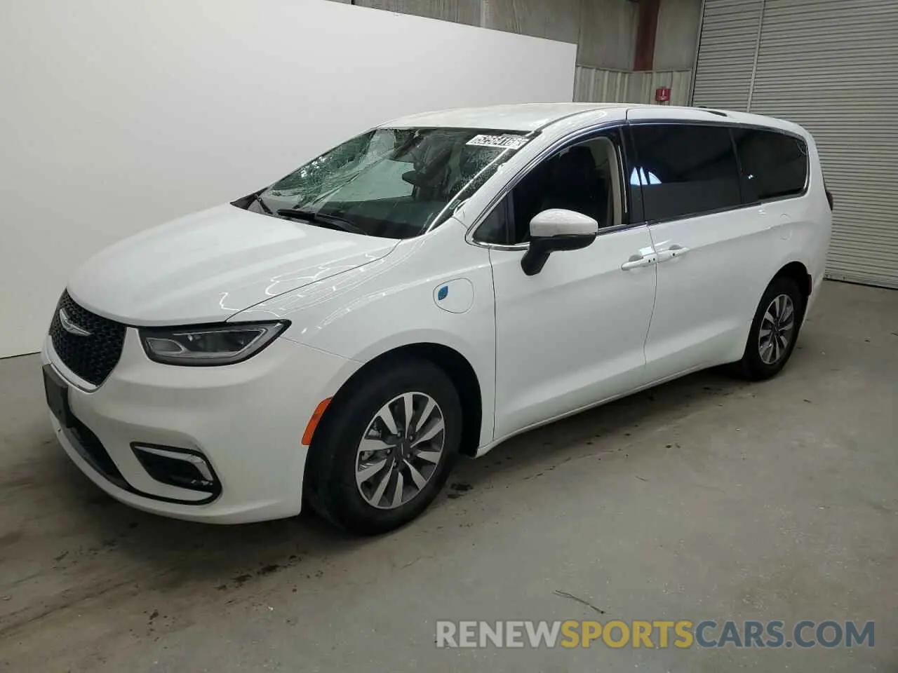 1 Photograph of a damaged car 2C4RC1L75PR608643 CHRYSLER PACIFICA 2023