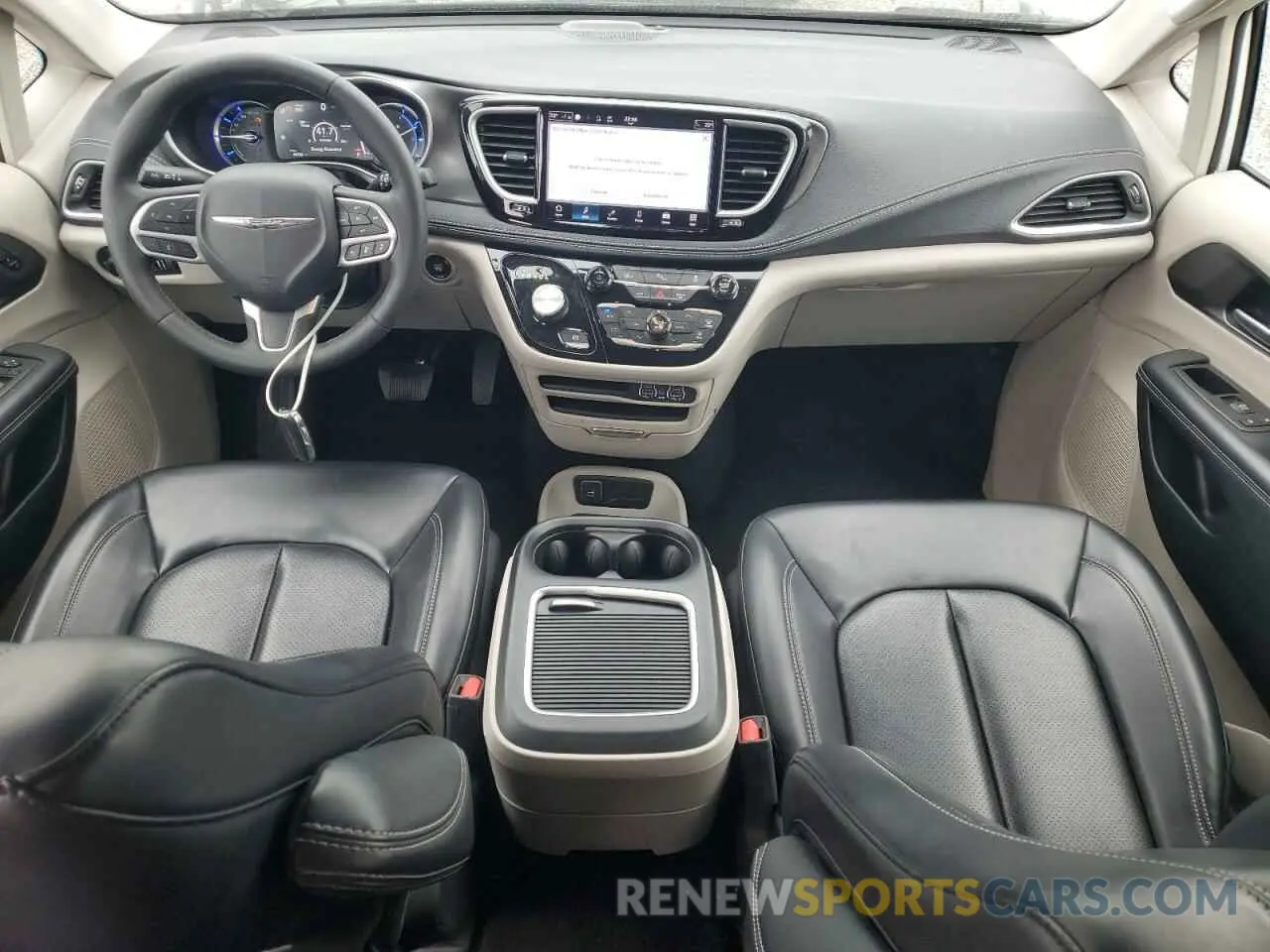 8 Фотография поврежденного автомобиля 2C4RC1L78PR621970 CHRYSLER PACIFICA 2023
