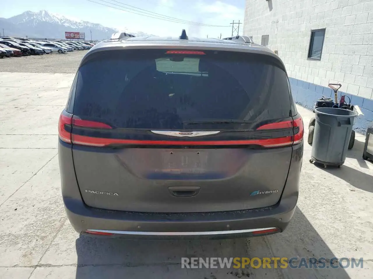 6 Photograph of a damaged car 2C4RC1N74PR599706 CHRYSLER PACIFICA 2023