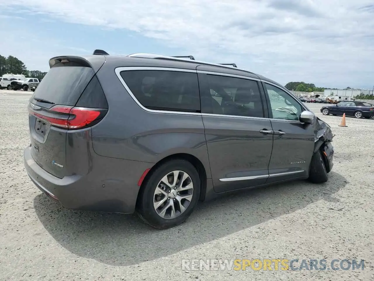 3 Фотография поврежденного автомобиля 2C4RC1N76PR554945 CHRYSLER PACIFICA 2023