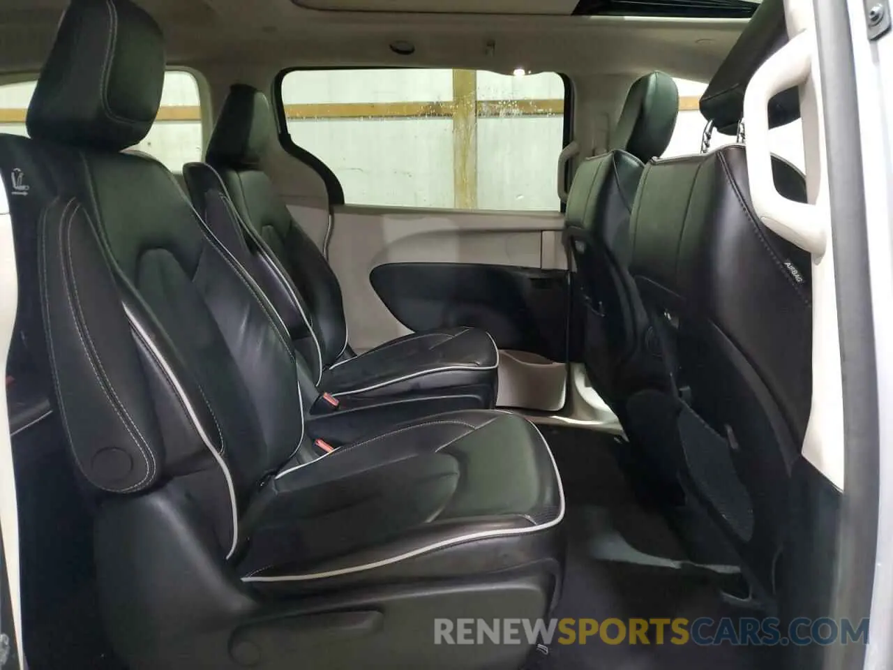 11 Фотография поврежденного автомобиля 2C4RC1S70PR592370 CHRYSLER PACIFICA 2023