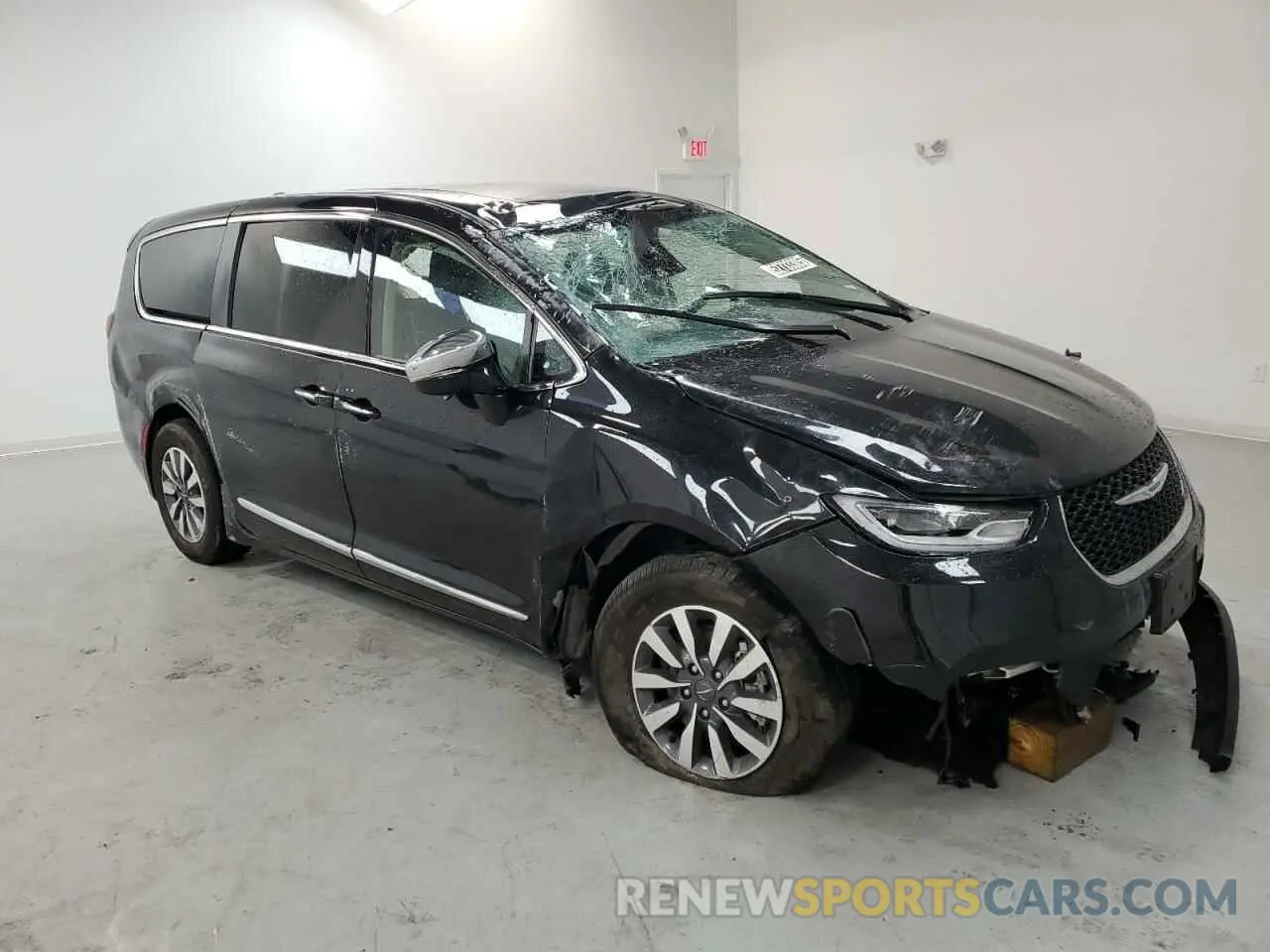 4 Фотография поврежденного автомобиля 2C4RC1S71PR630575 CHRYSLER PACIFICA 2023