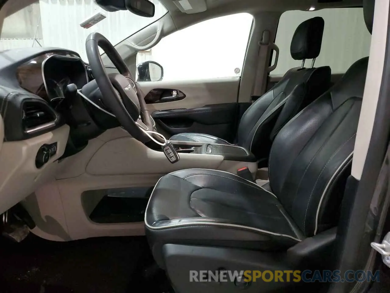 7 Фотография поврежденного автомобиля 2C4RC1S75PR592297 CHRYSLER PACIFICA 2023