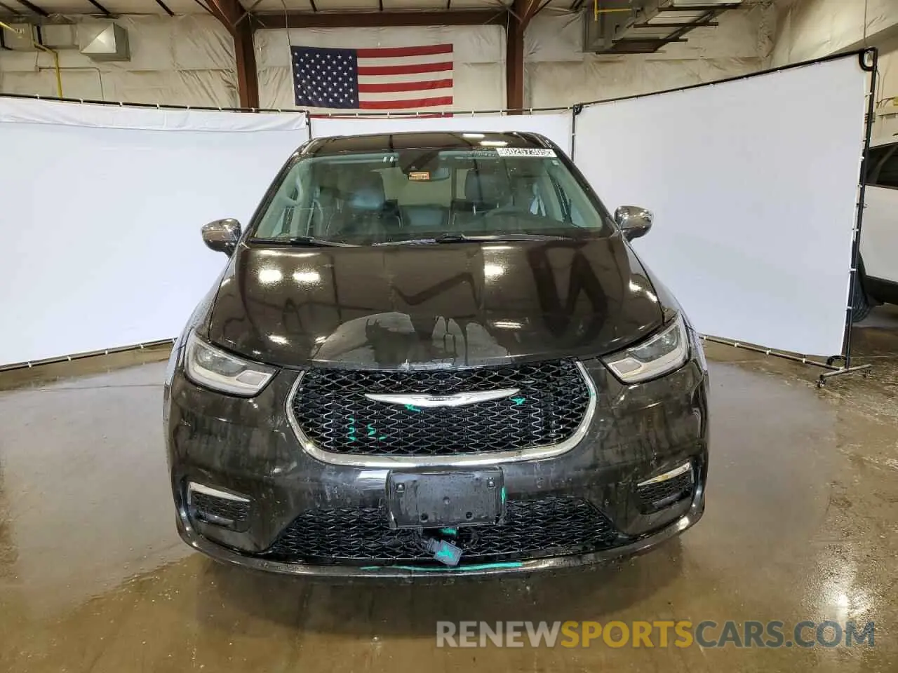 5 Photograph of a damaged car 2C4RC1S75PR626237 CHRYSLER PACIFICA 2023
