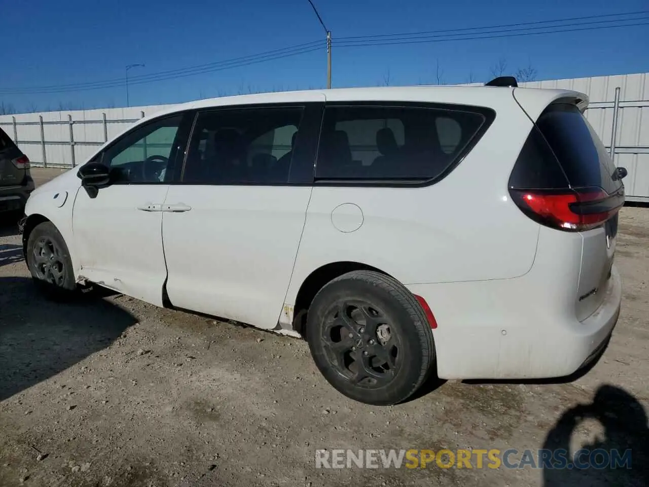 2 Photograph of a damaged car 2C4RC1S77PR622562 CHRYSLER PACIFICA 2023