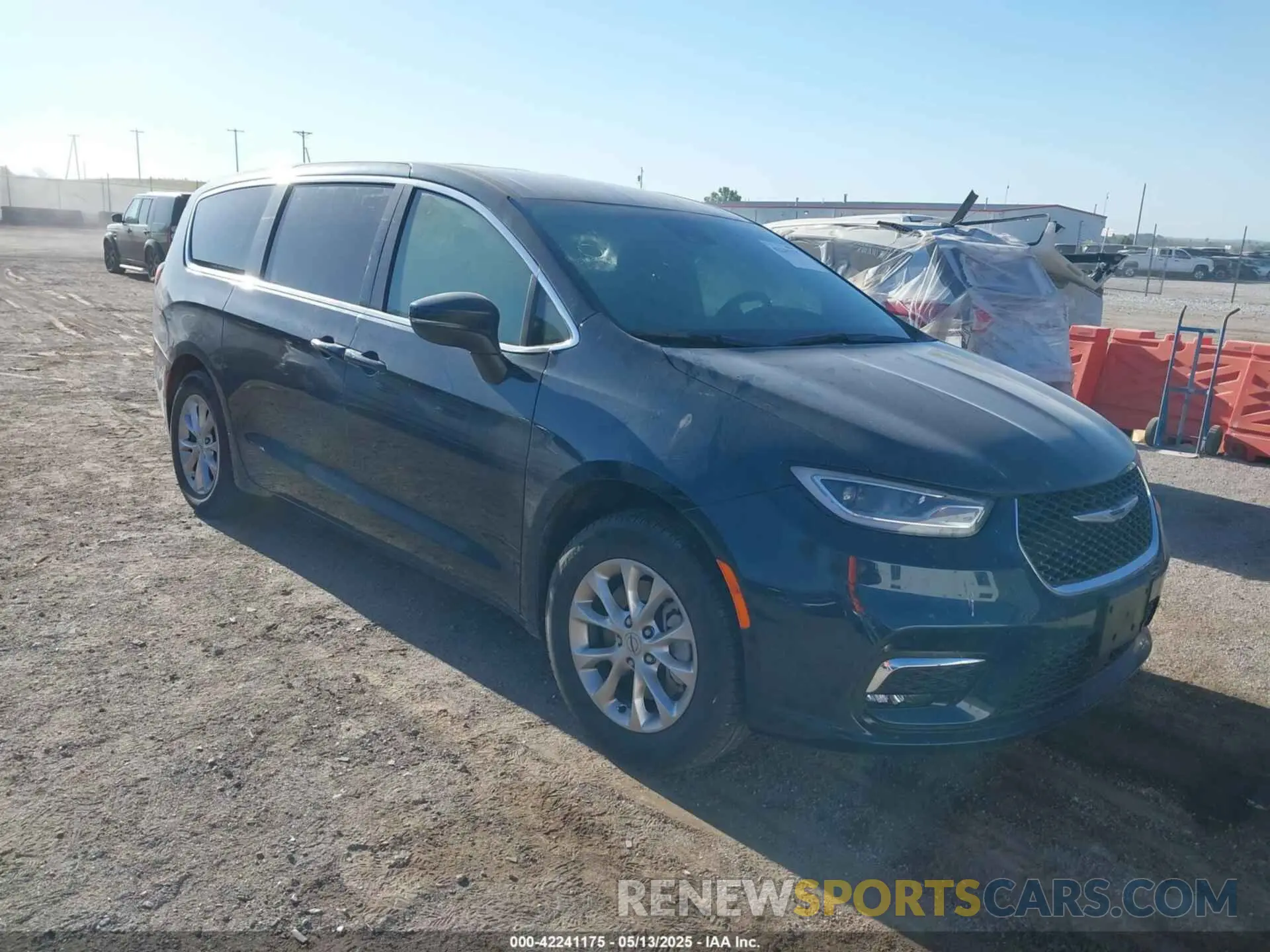 1 Фотография поврежденного автомобиля 2C4RC3BG0PR605159 CHRYSLER PACIFICA 2023
