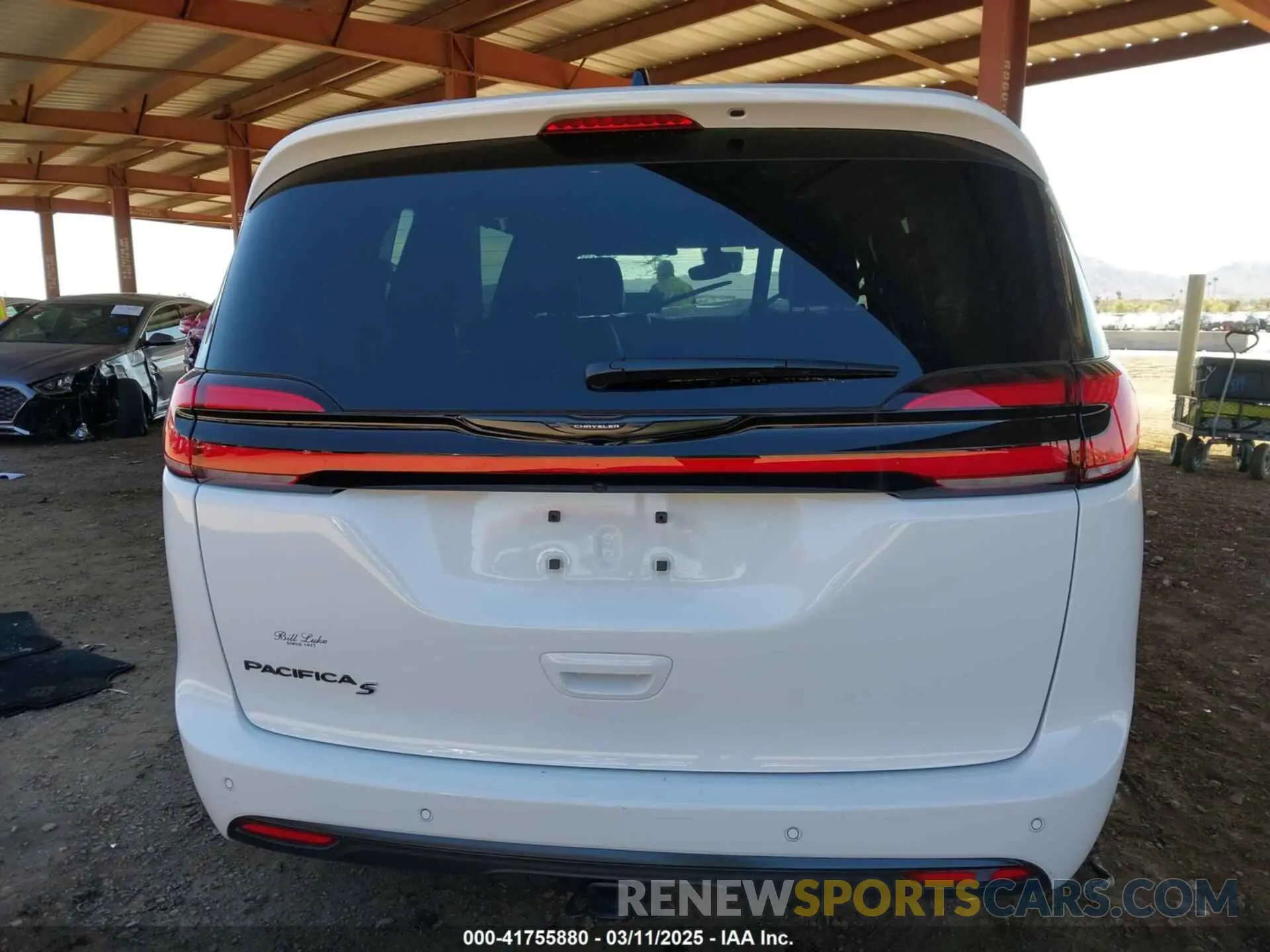 17 Photograph of a damaged car 2C4RC1BG0RR117000 CHRYSLER PACIFICA 2024