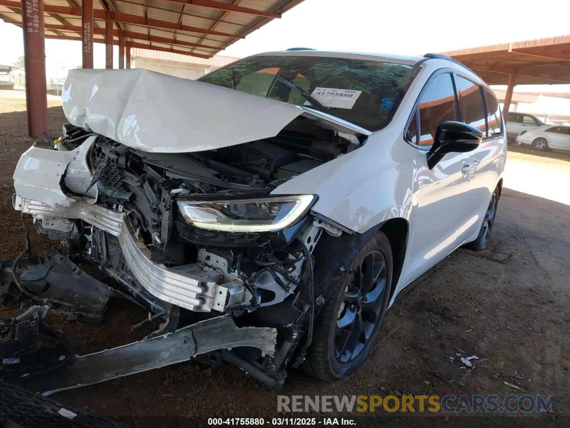 2 Photograph of a damaged car 2C4RC1BG0RR117000 CHRYSLER PACIFICA 2024