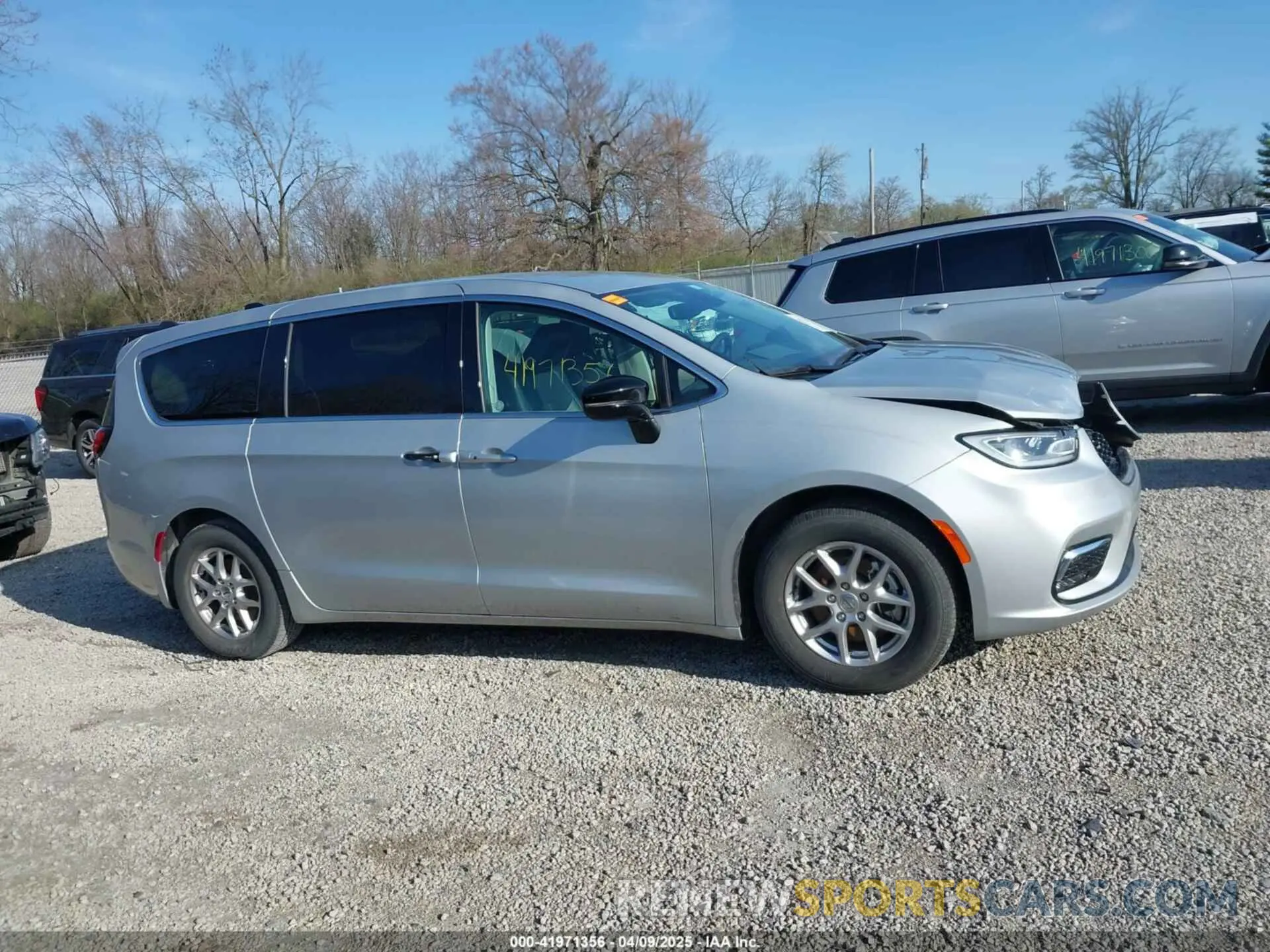 13 Фотография поврежденного автомобиля 2C4RC1BG0RR128241 CHRYSLER PACIFICA 2024