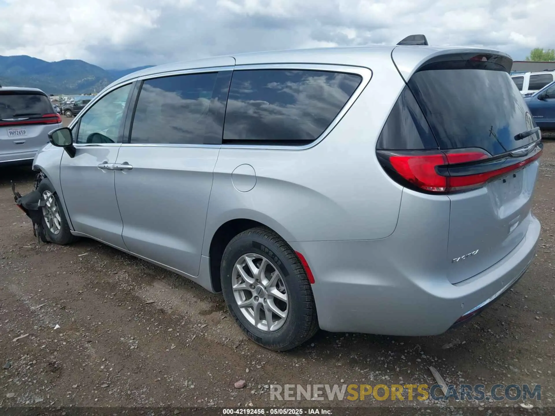 3 Фотография поврежденного автомобиля 2C4RC1BG0RR173230 CHRYSLER PACIFICA 2024