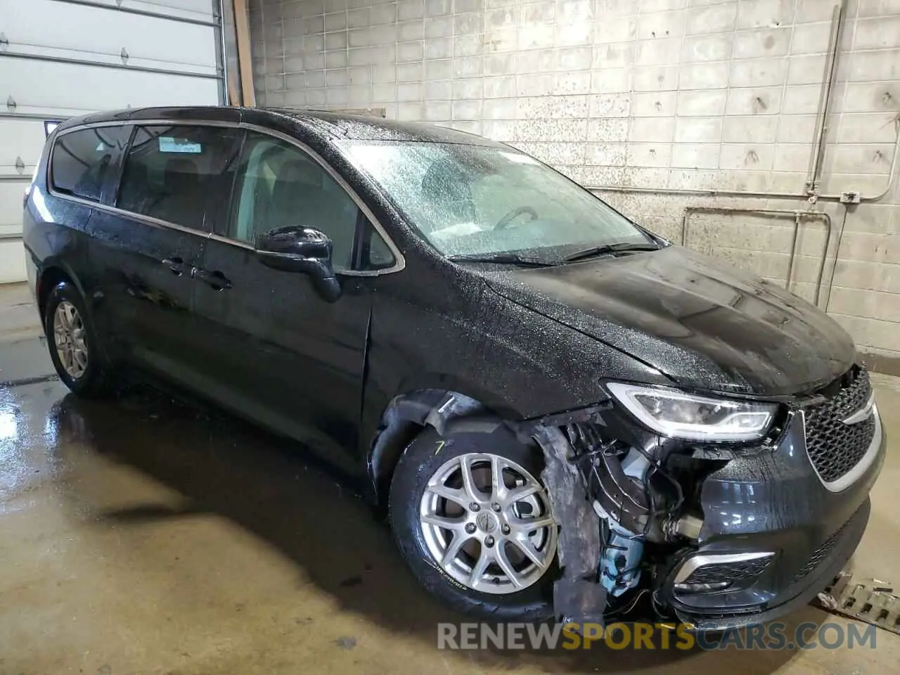 4 Фотография поврежденного автомобиля 2C4RC1BG1RR144299 CHRYSLER PACIFICA 2024