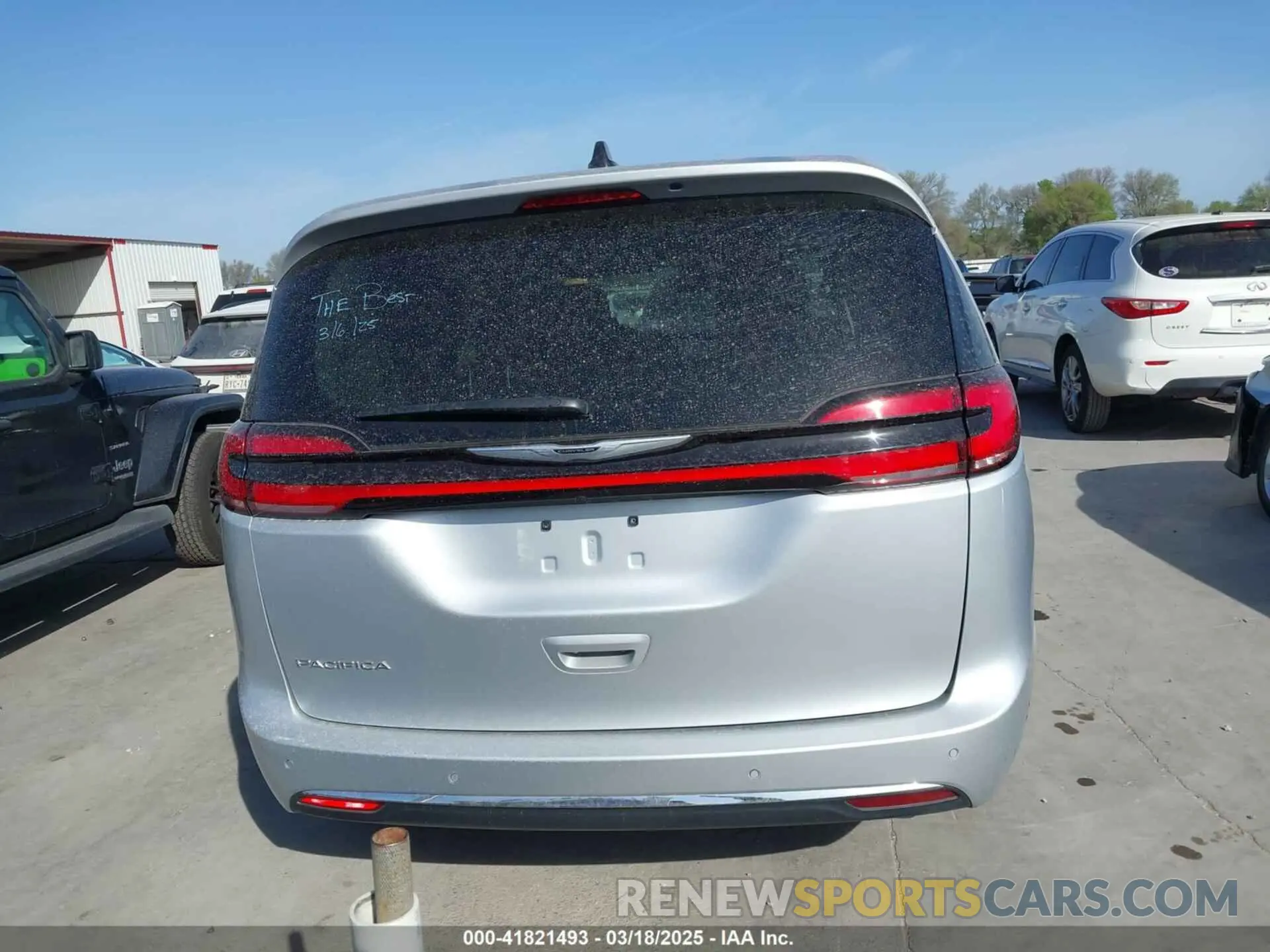16 Photograph of a damaged car 2C4RC1BG3RR128203 CHRYSLER PACIFICA 2024