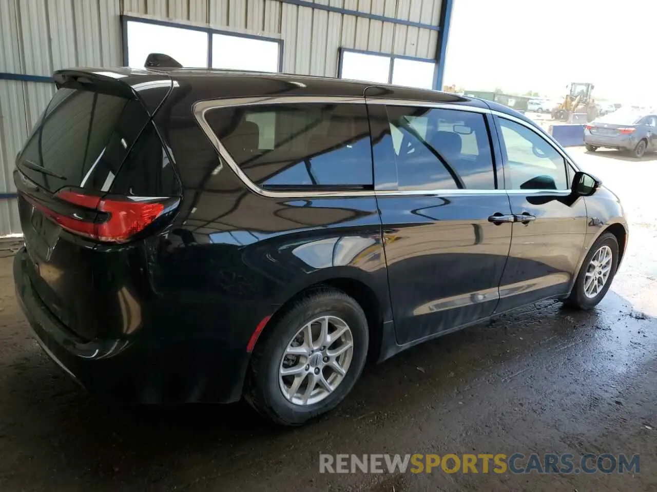 3 Photograph of a damaged car 2C4RC1BG3RR147043 CHRYSLER PACIFICA 2024