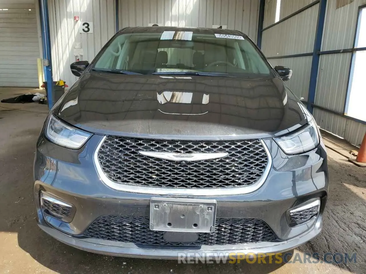 5 Photograph of a damaged car 2C4RC1BG3RR147043 CHRYSLER PACIFICA 2024