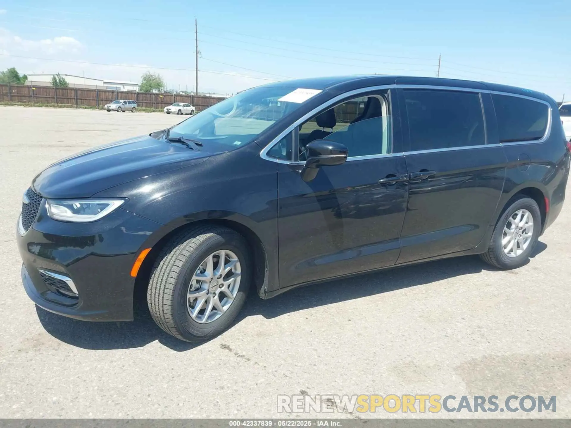 14 Photograph of a damaged car 2C4RC1BG3RR162402 CHRYSLER PACIFICA 2024