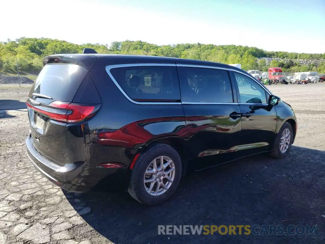 3 Photograph of a damaged car 2C4RC1BG3RR163081 CHRYSLER PACIFICA 2024