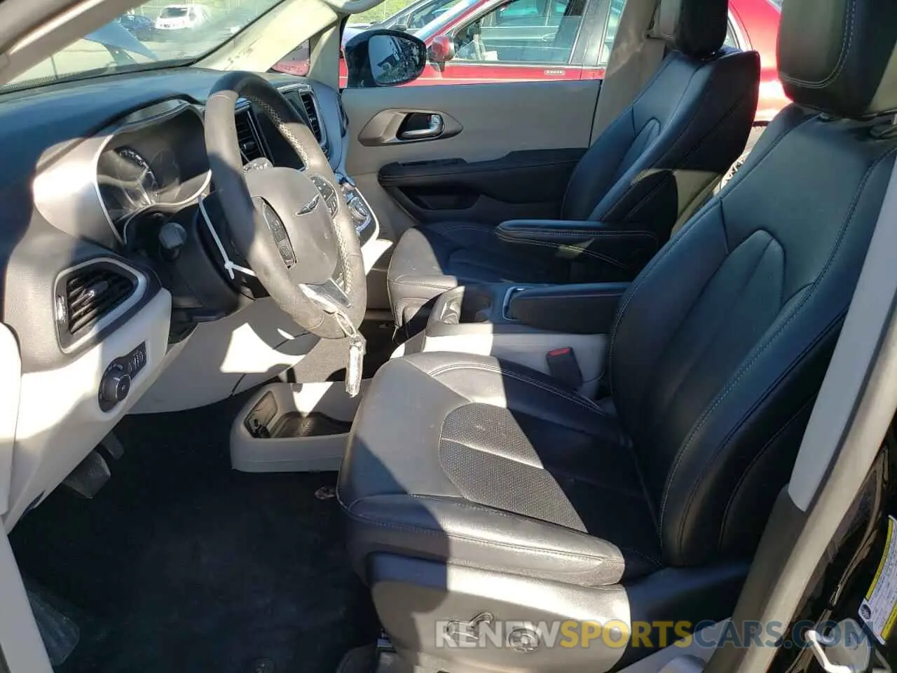 7 Photograph of a damaged car 2C4RC1BG3RR163081 CHRYSLER PACIFICA 2024
